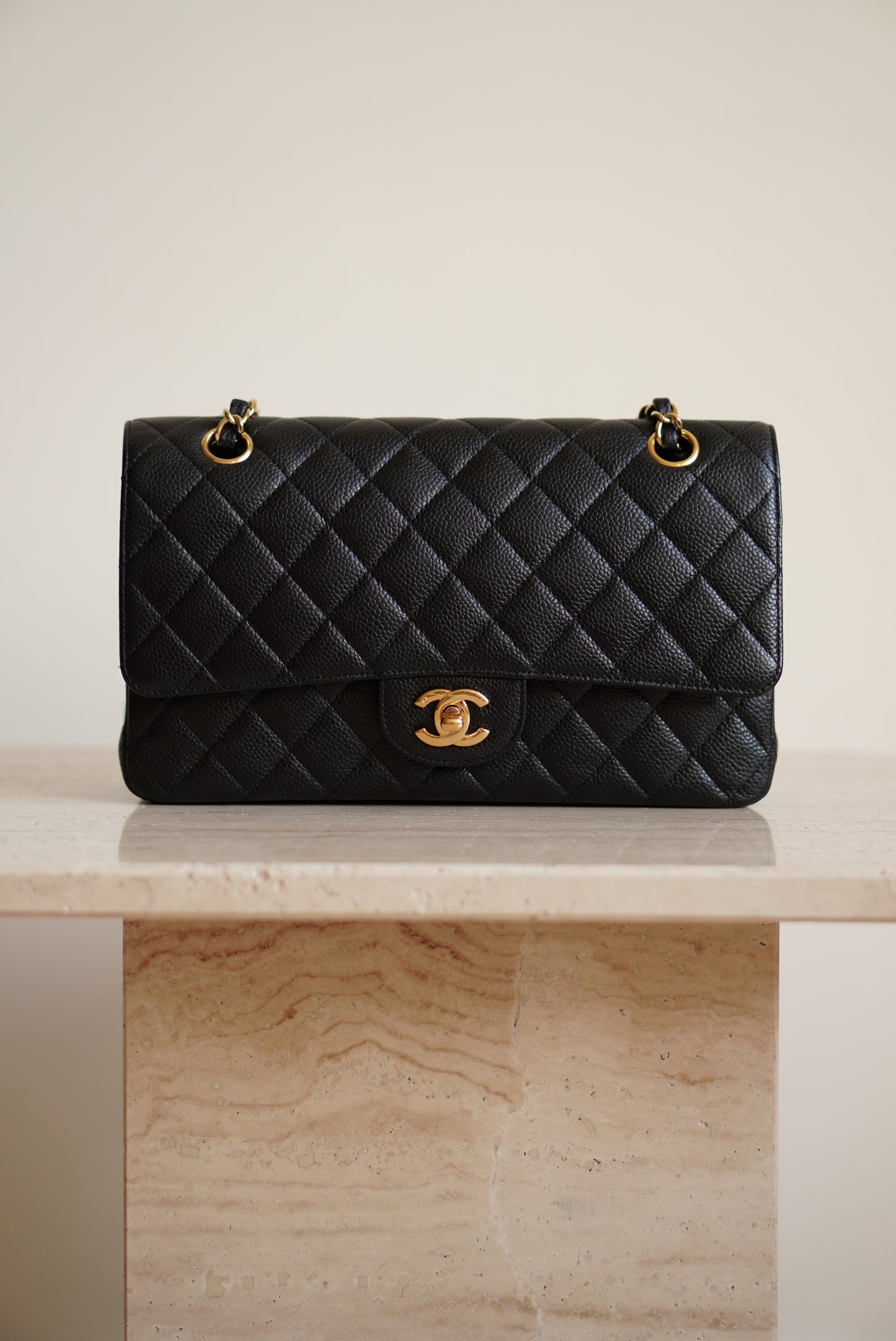 CHANEL CLASSIC MEDIUM DOUBLE FLAP