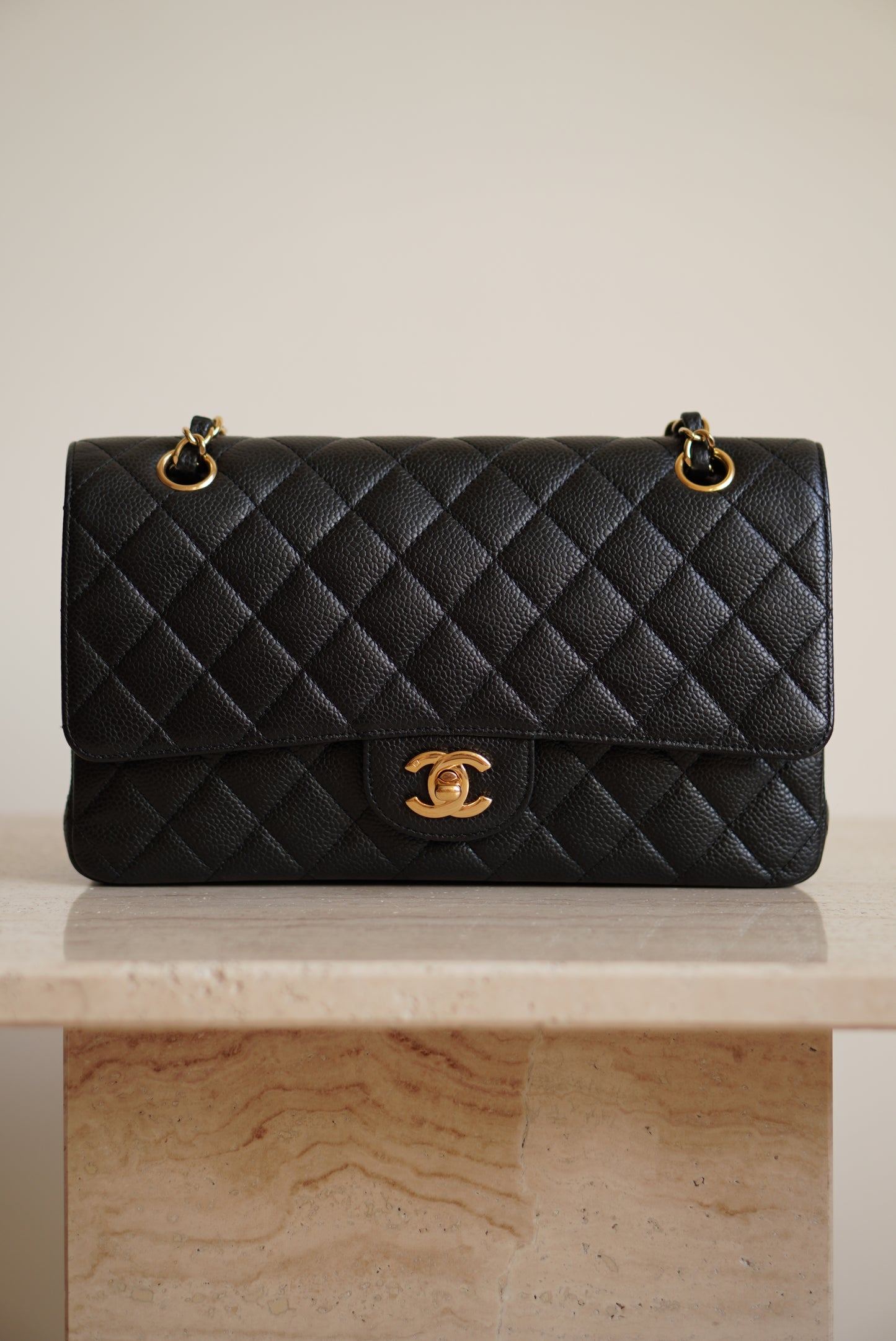 CHANEL CLASSIC MEDIUM DOUBLE FLAP