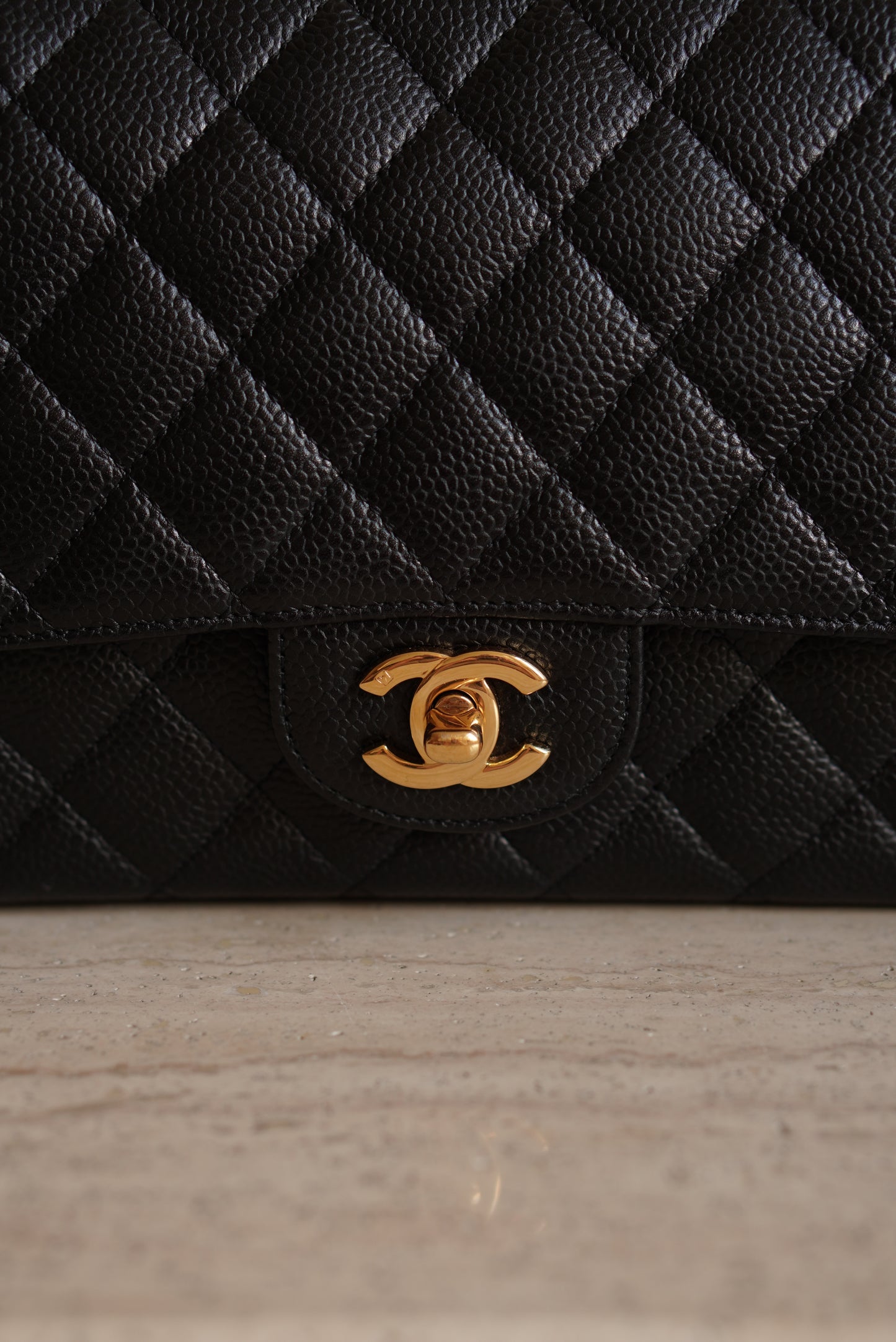 CHANEL CLASSIC MEDIUM DOUBLE FLAP