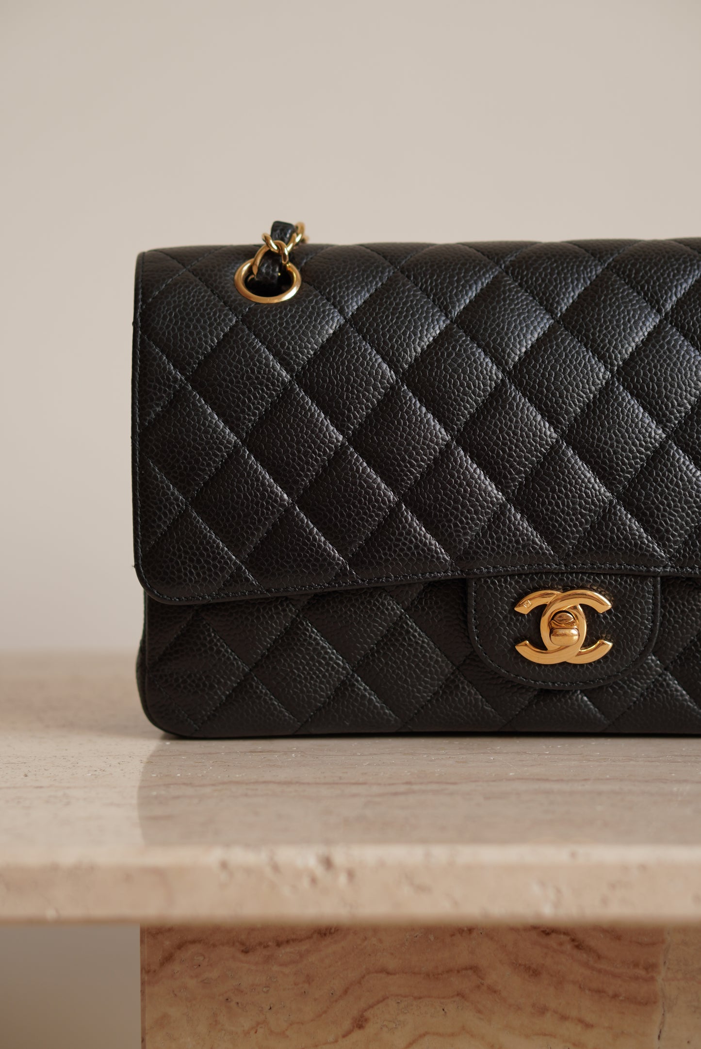 CHANEL CLASSIC MEDIUM DOUBLE FLAP