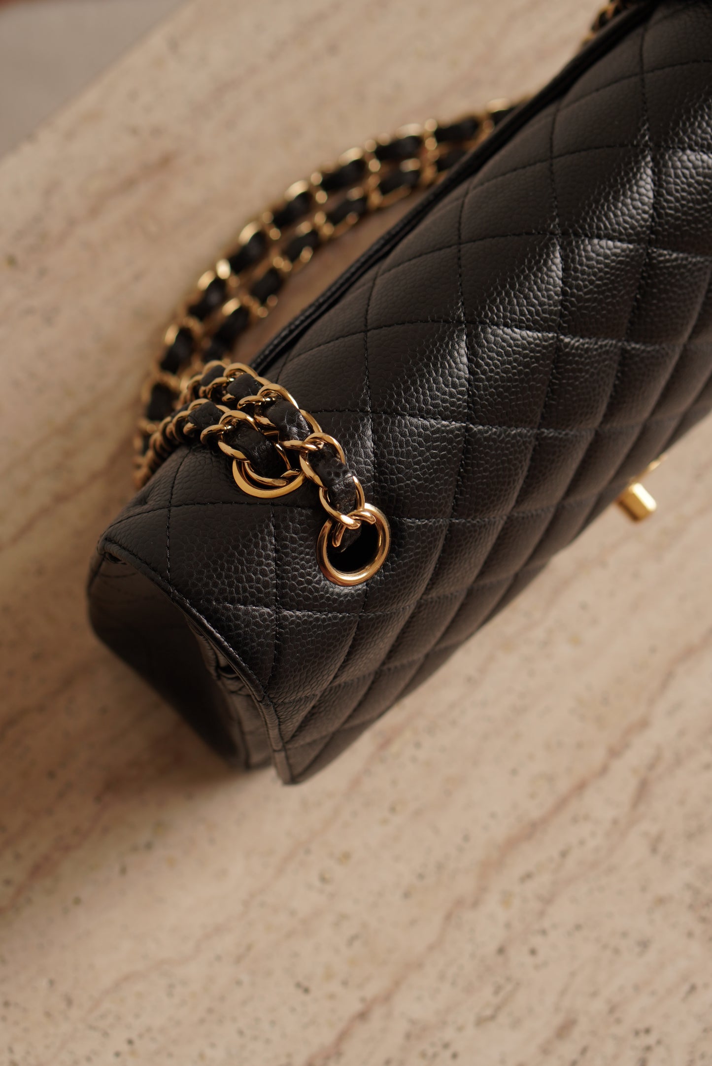 CHANEL CLASSIC MEDIUM DOUBLE FLAP