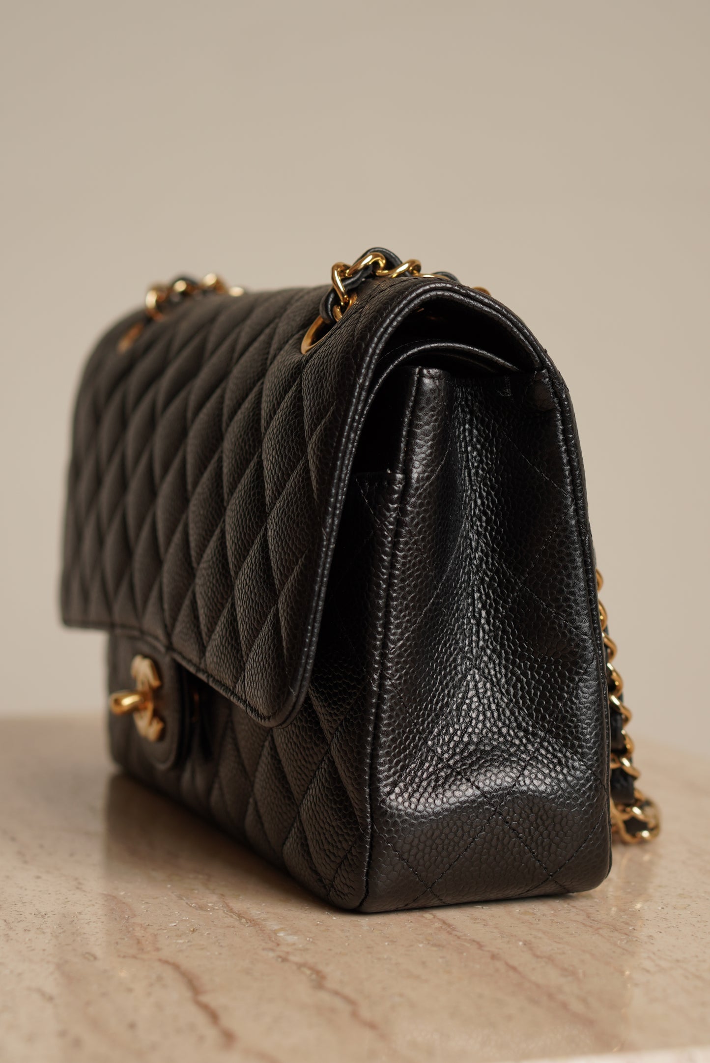 CHANEL CLASSIC MEDIUM DOUBLE FLAP