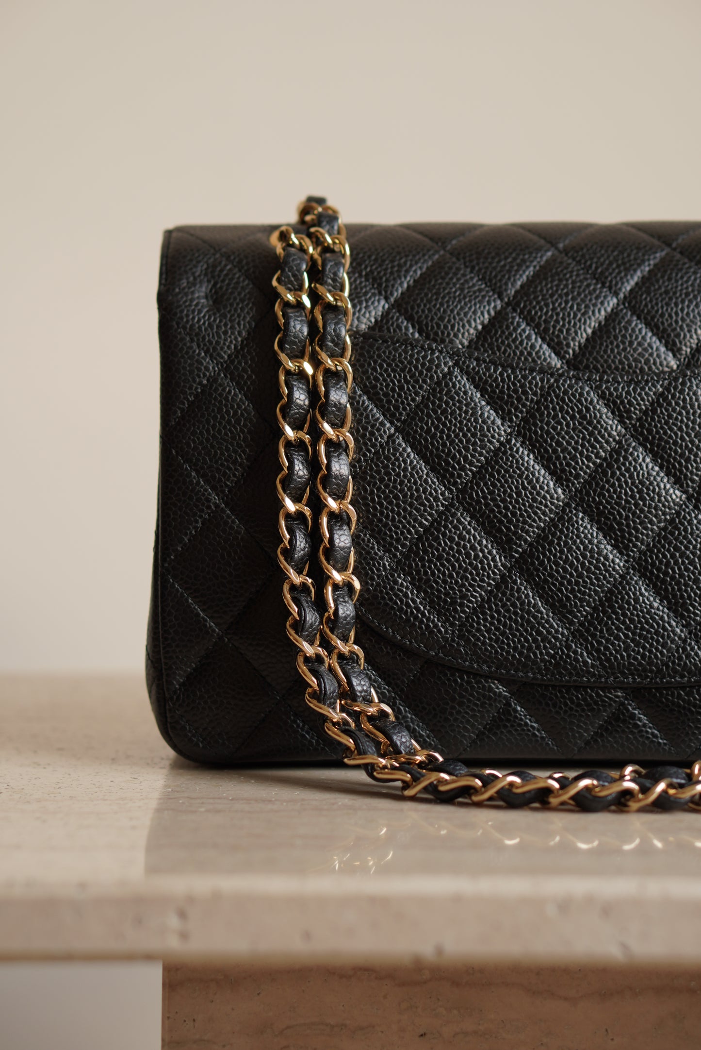 CHANEL CLASSIC MEDIUM DOUBLE FLAP