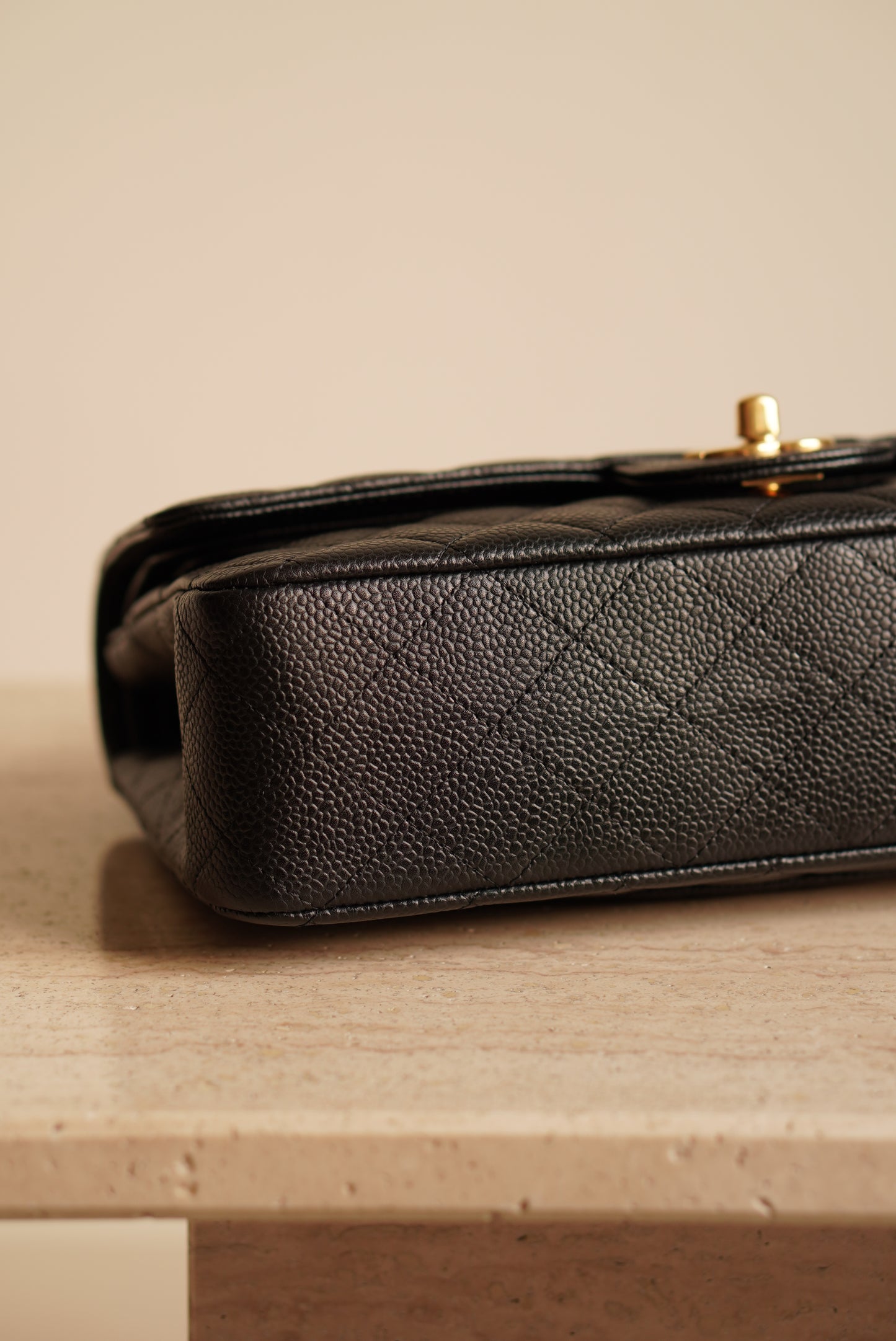 CHANEL CLASSIC MEDIUM DOUBLE FLAP