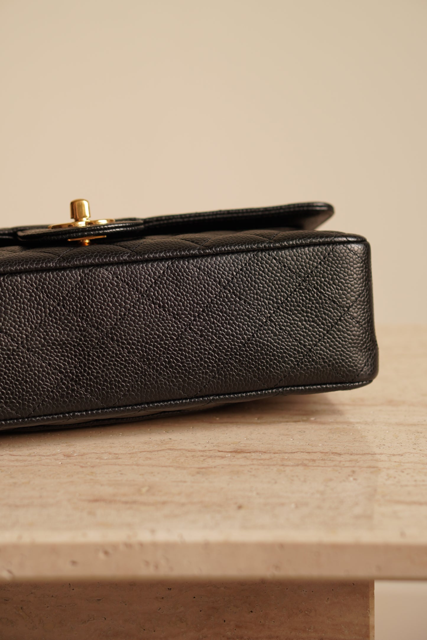 CHANEL CLASSIC MEDIUM DOUBLE FLAP