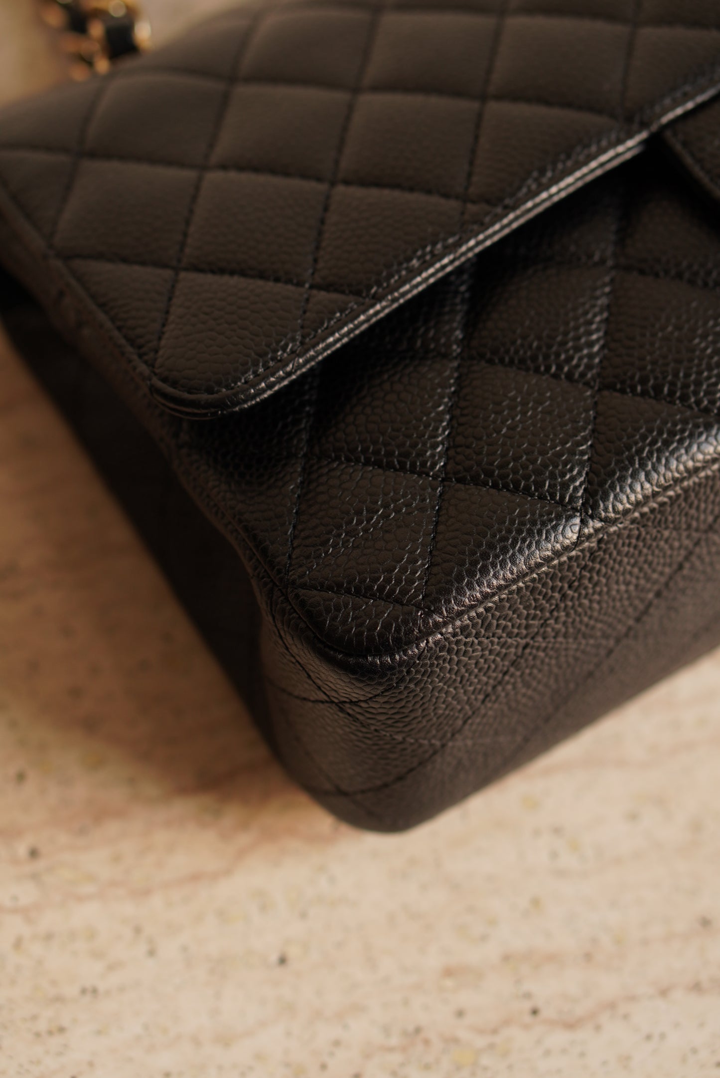 CHANEL CLASSIC MEDIUM DOUBLE FLAP
