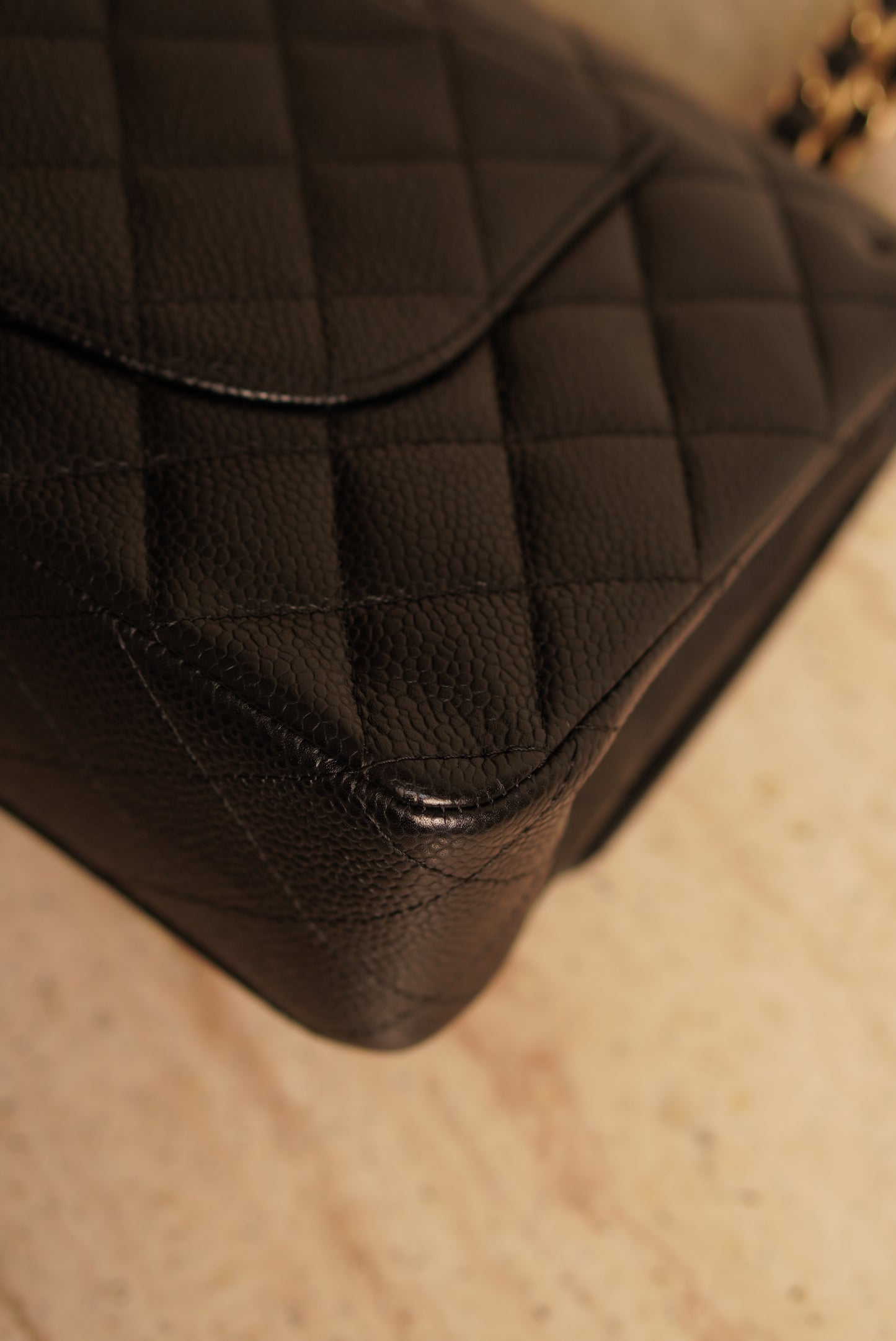 CHANEL CLASSIC MEDIUM DOUBLE FLAP