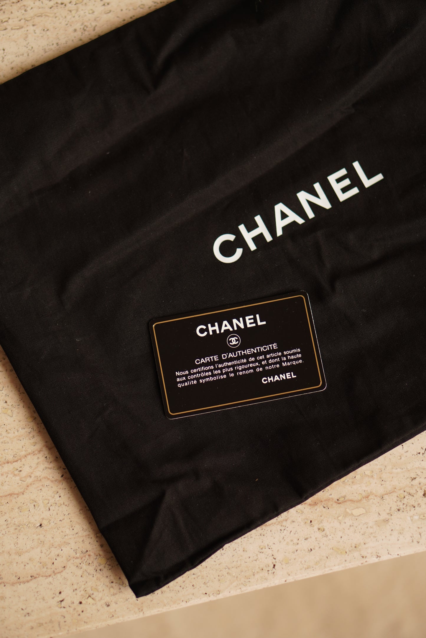 CHANEL CLASSIC MEDIUM DOUBLE FLAP