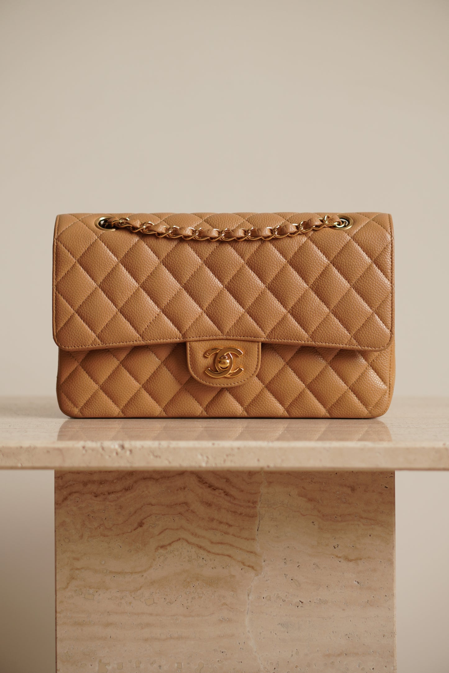 CHANEL CLASSIC MEDIUM DOUBLE FLAP