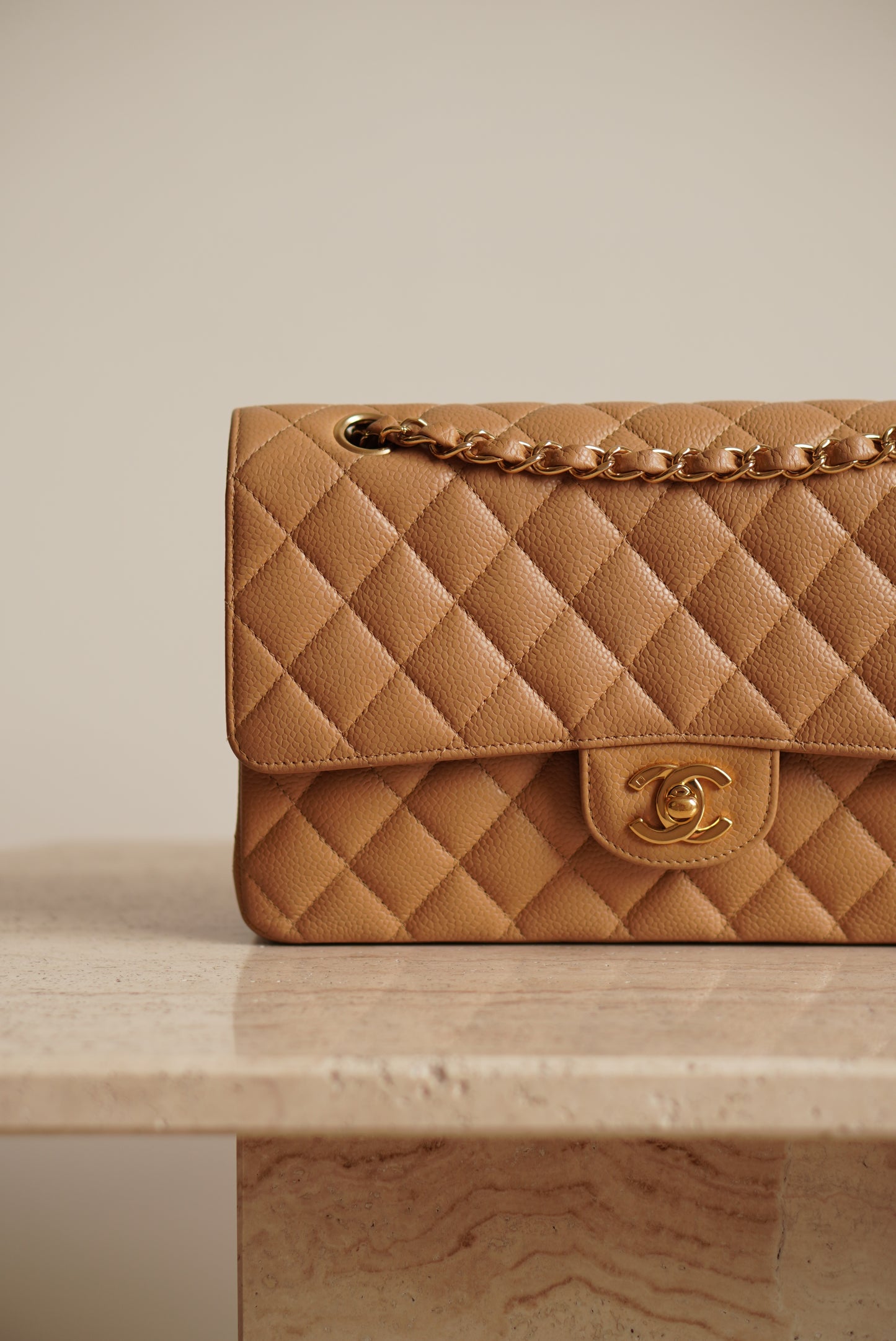 CHANEL CLASSIC MEDIUM DOUBLE FLAP