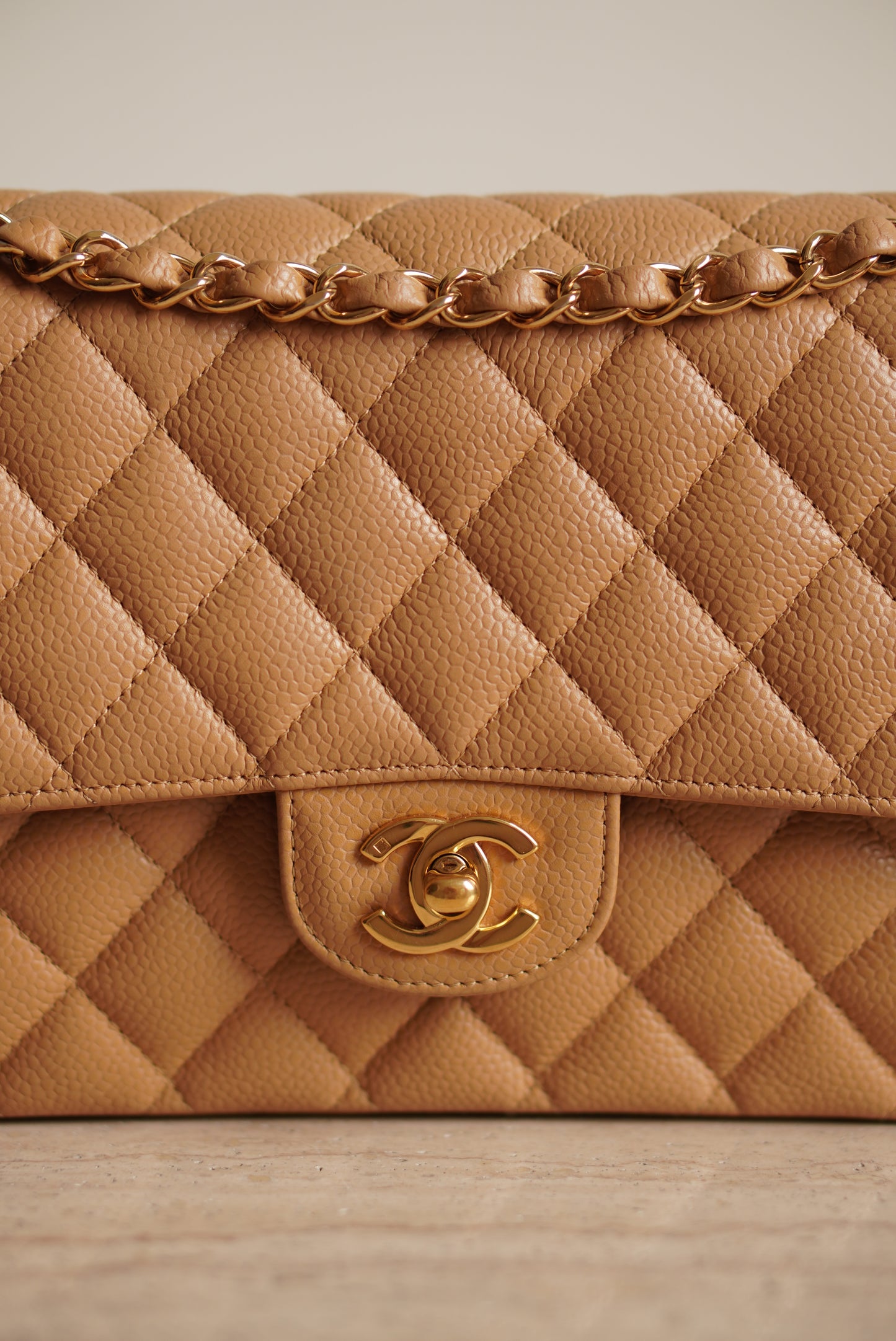 CHANEL CLASSIC MEDIUM DOUBLE FLAP