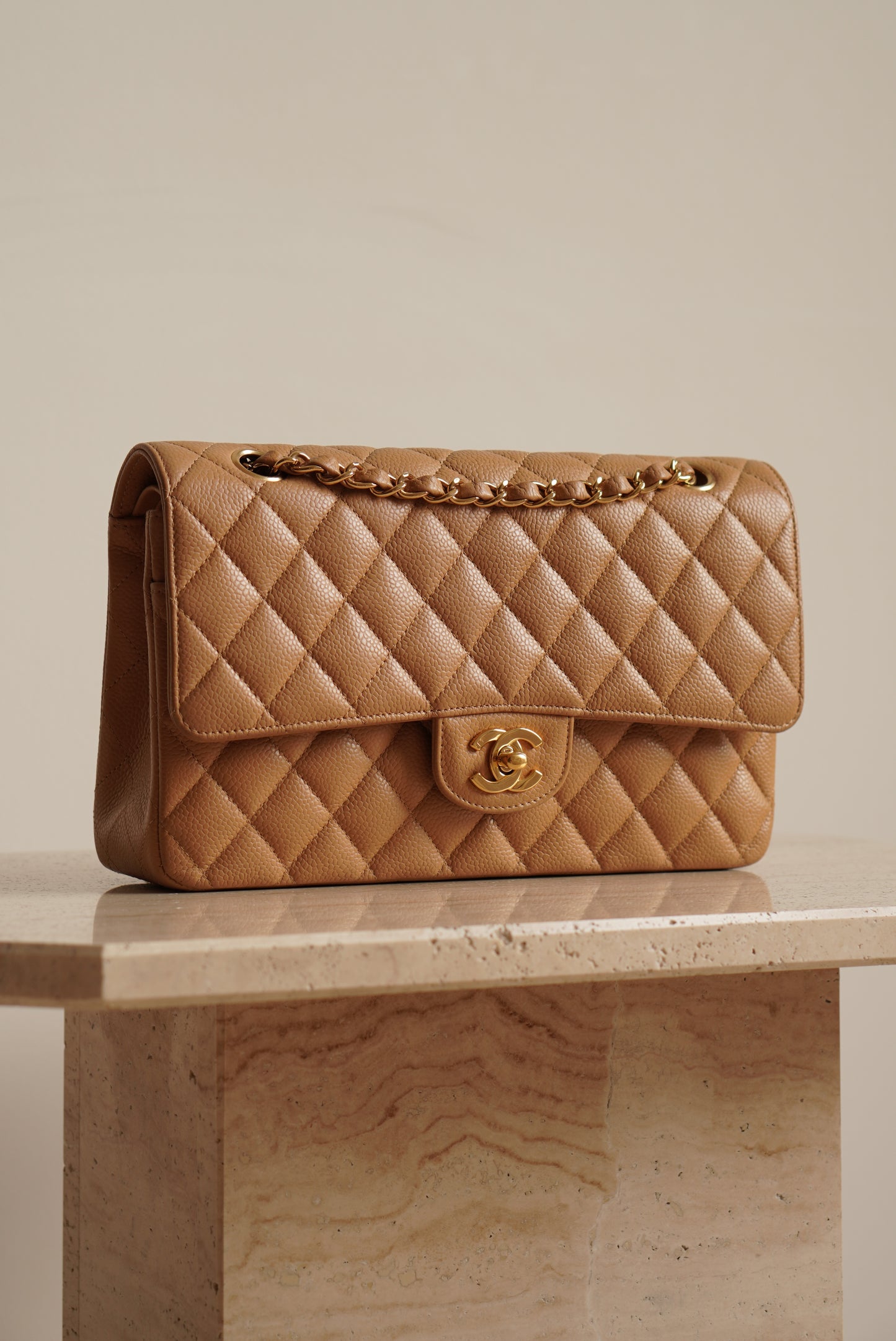 CHANEL CLASSIC MEDIUM DOUBLE FLAP