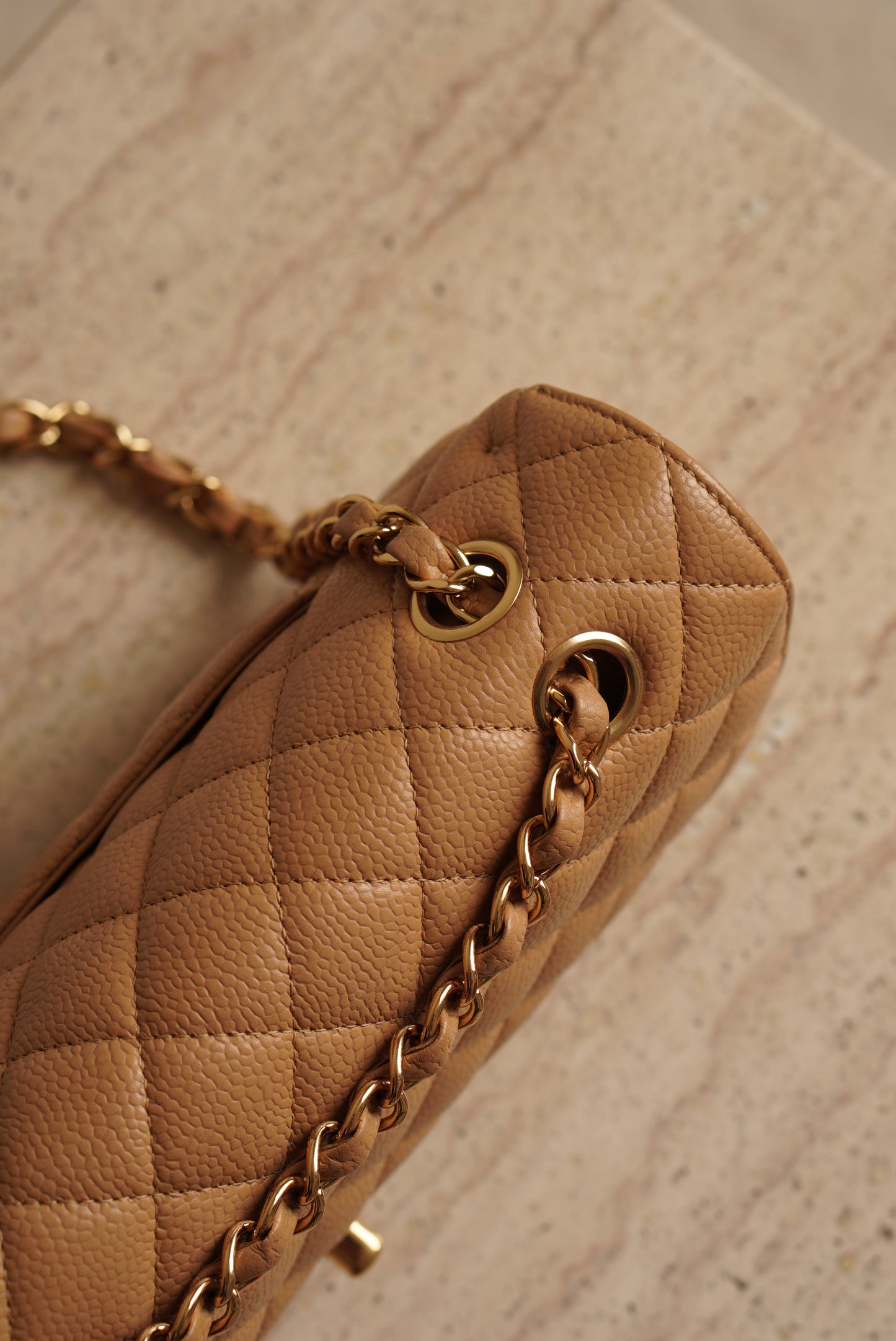 CHANEL CLASSIC MEDIUM DOUBLE FLAP