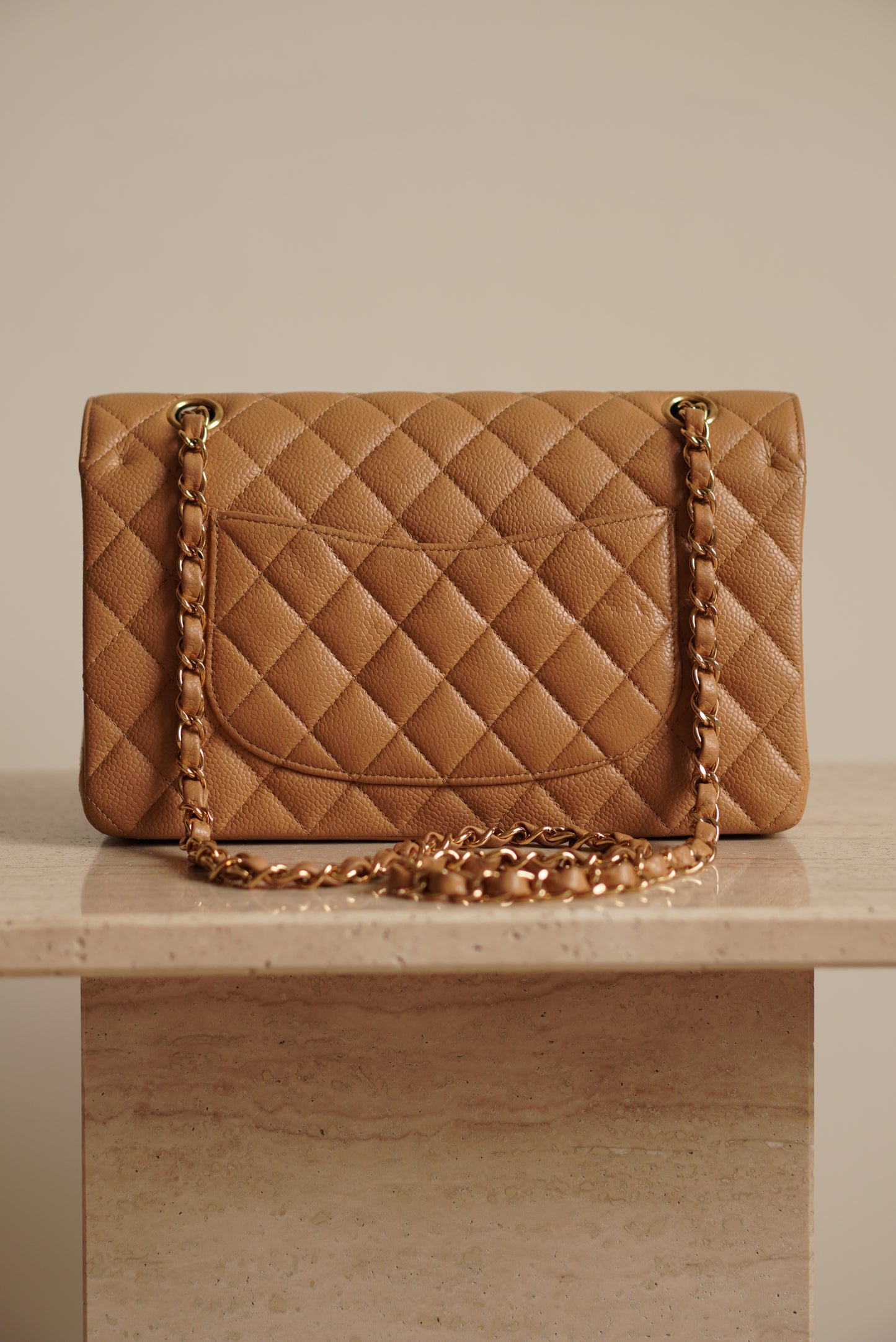 CHANEL CLASSIC MEDIUM DOUBLE FLAP