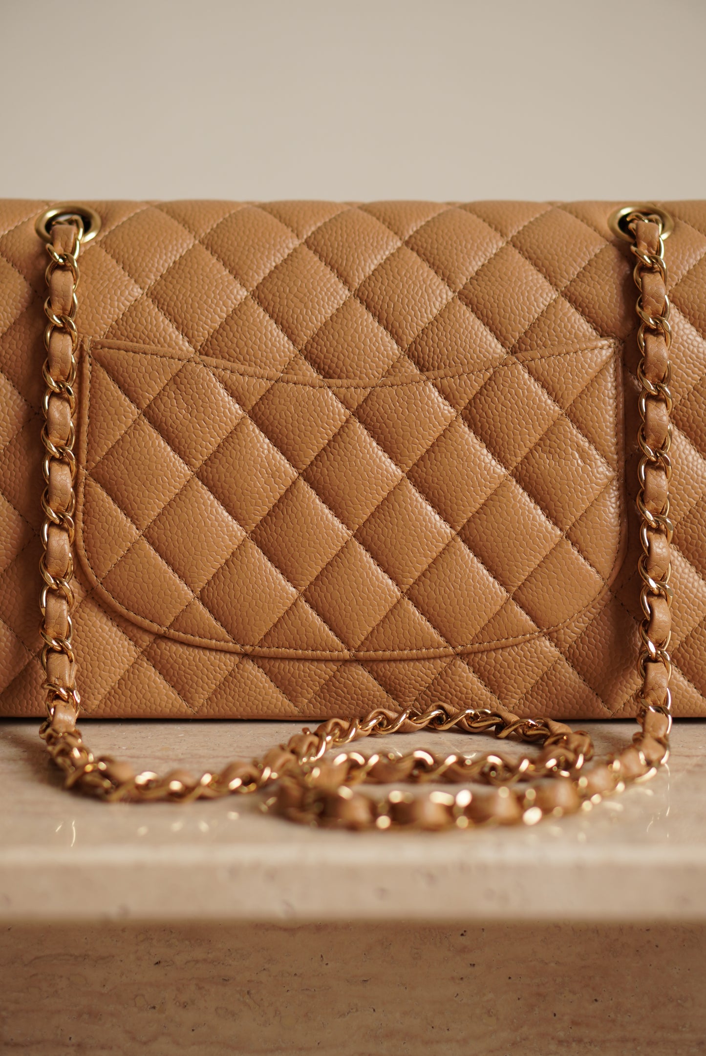 CHANEL CLASSIC MEDIUM DOUBLE FLAP
