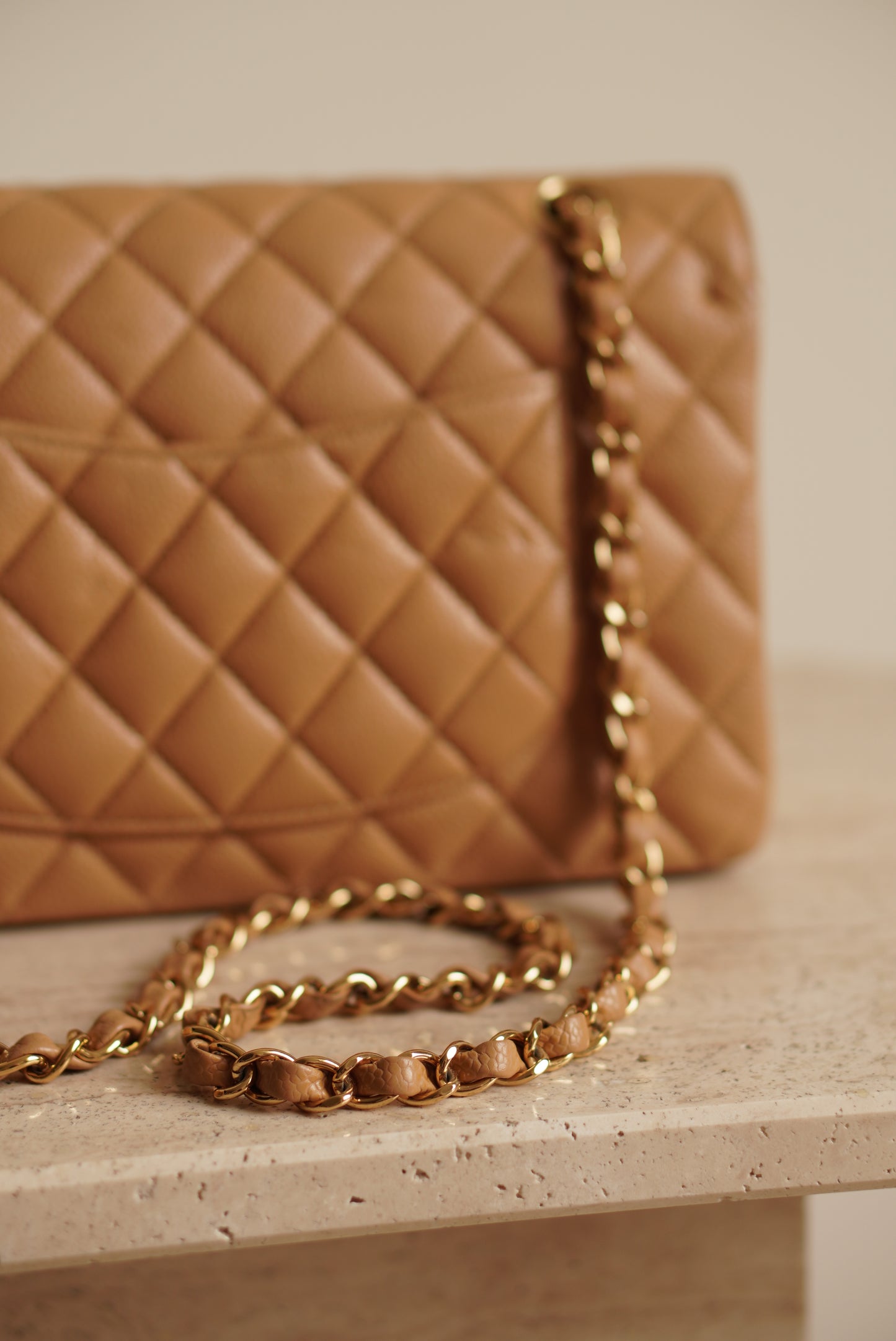 CHANEL CLASSIC MEDIUM DOUBLE FLAP