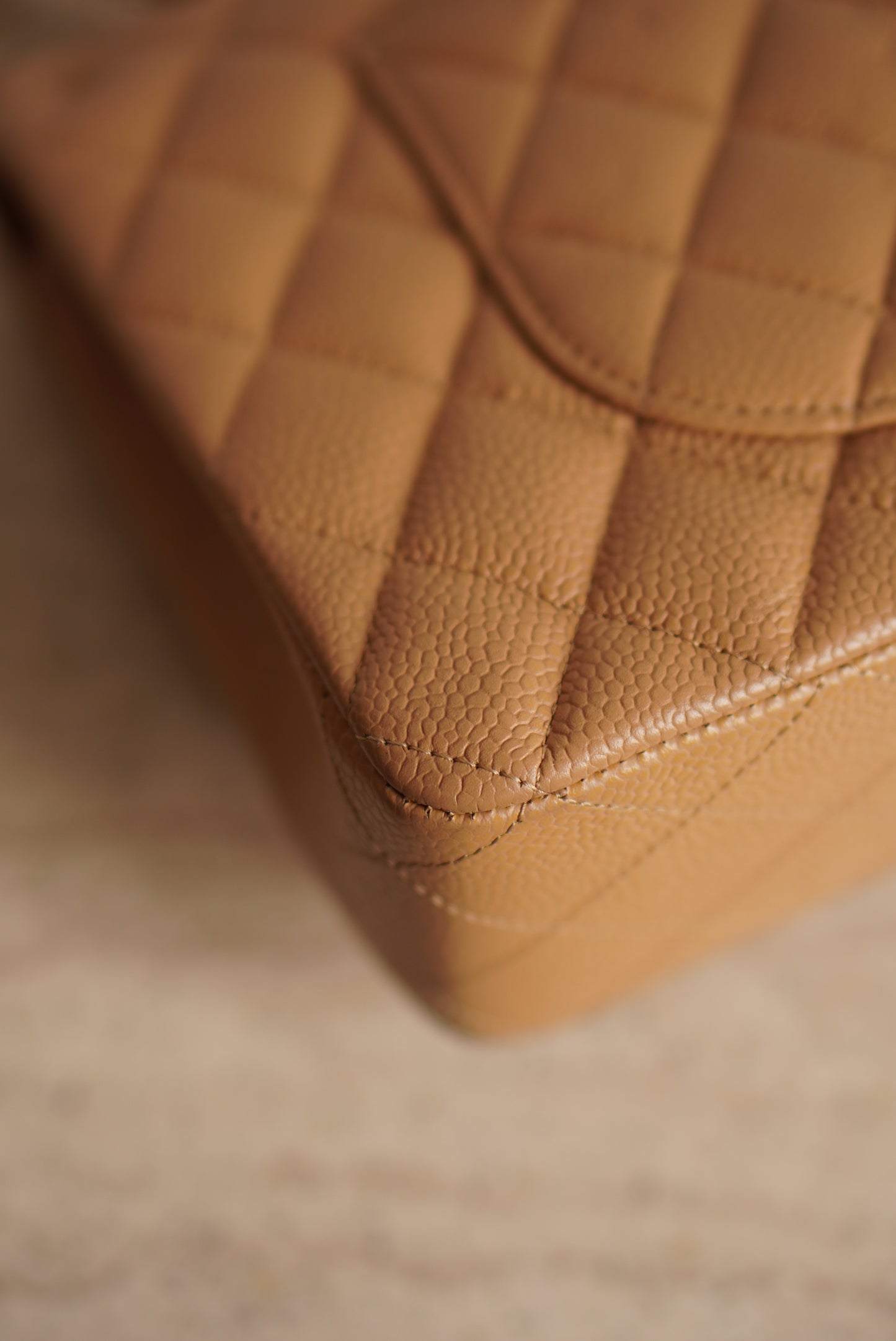 CHANEL CLASSIC MEDIUM DOUBLE FLAP