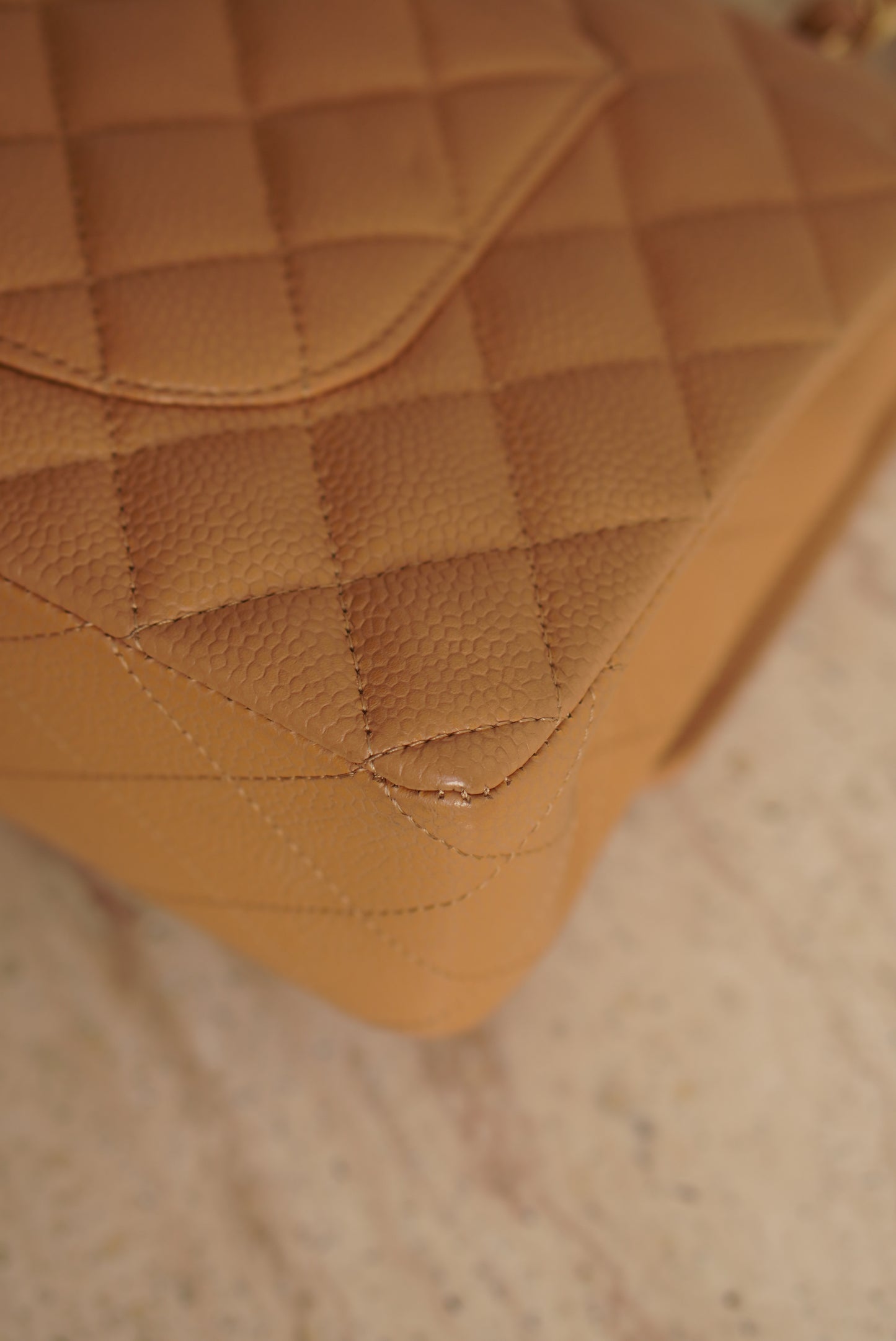 CHANEL CLASSIC MEDIUM DOUBLE FLAP
