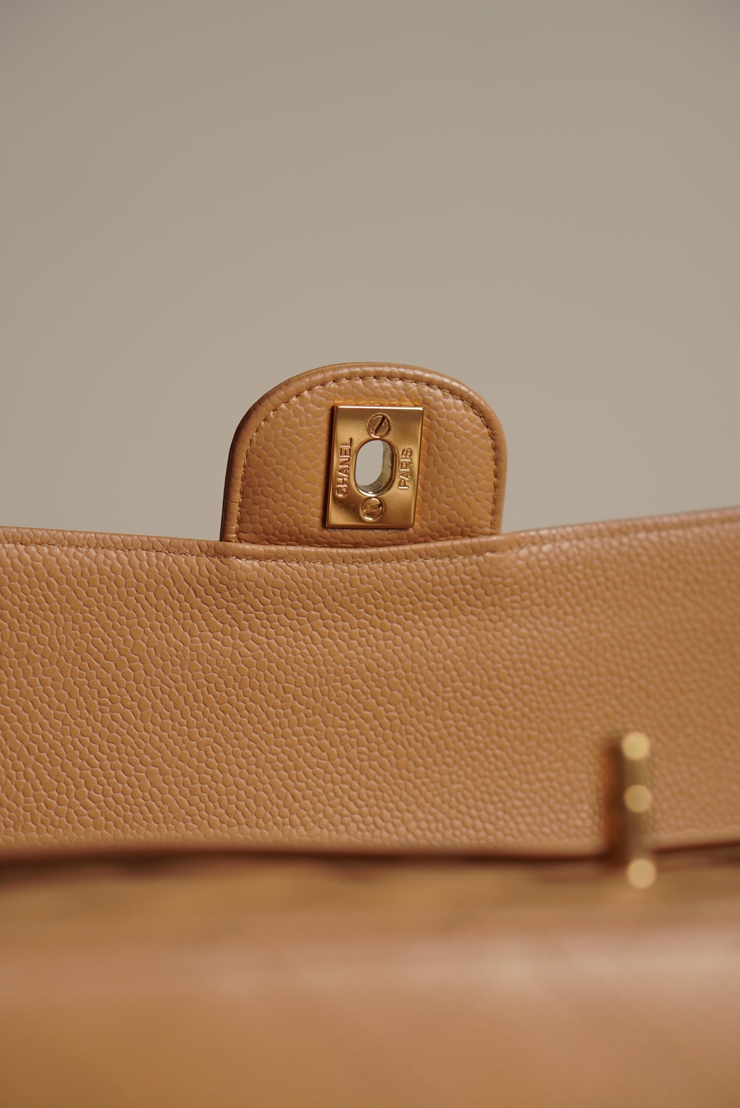 CHANEL CLASSIC MEDIUM DOUBLE FLAP