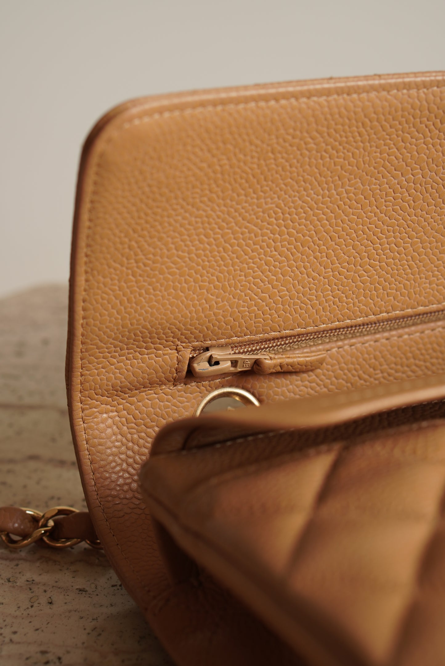 CHANEL CLASSIC MEDIUM DOUBLE FLAP
