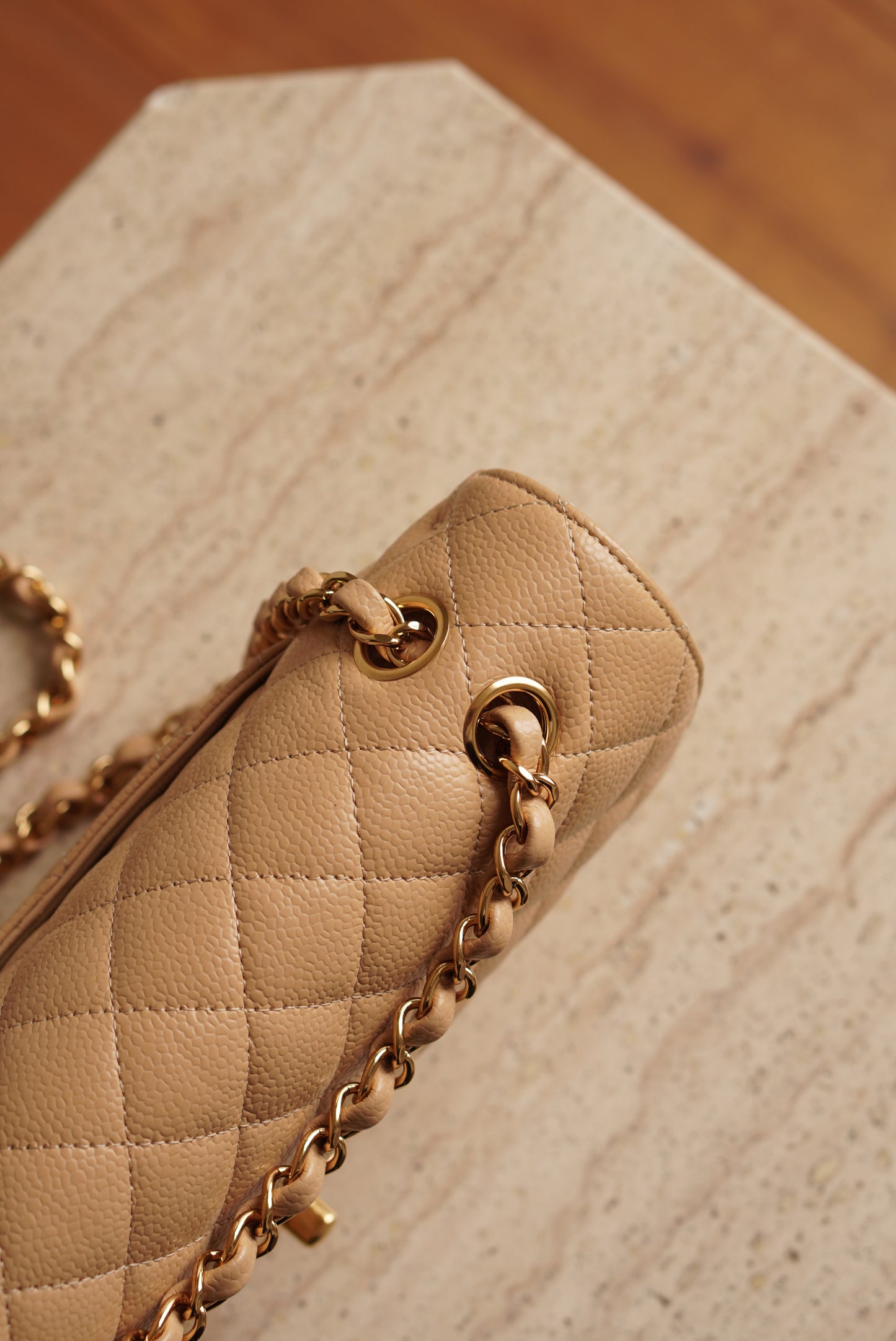 CHANEL CLASSIC MEDIUM DOUBLE FLAP | BEIGE