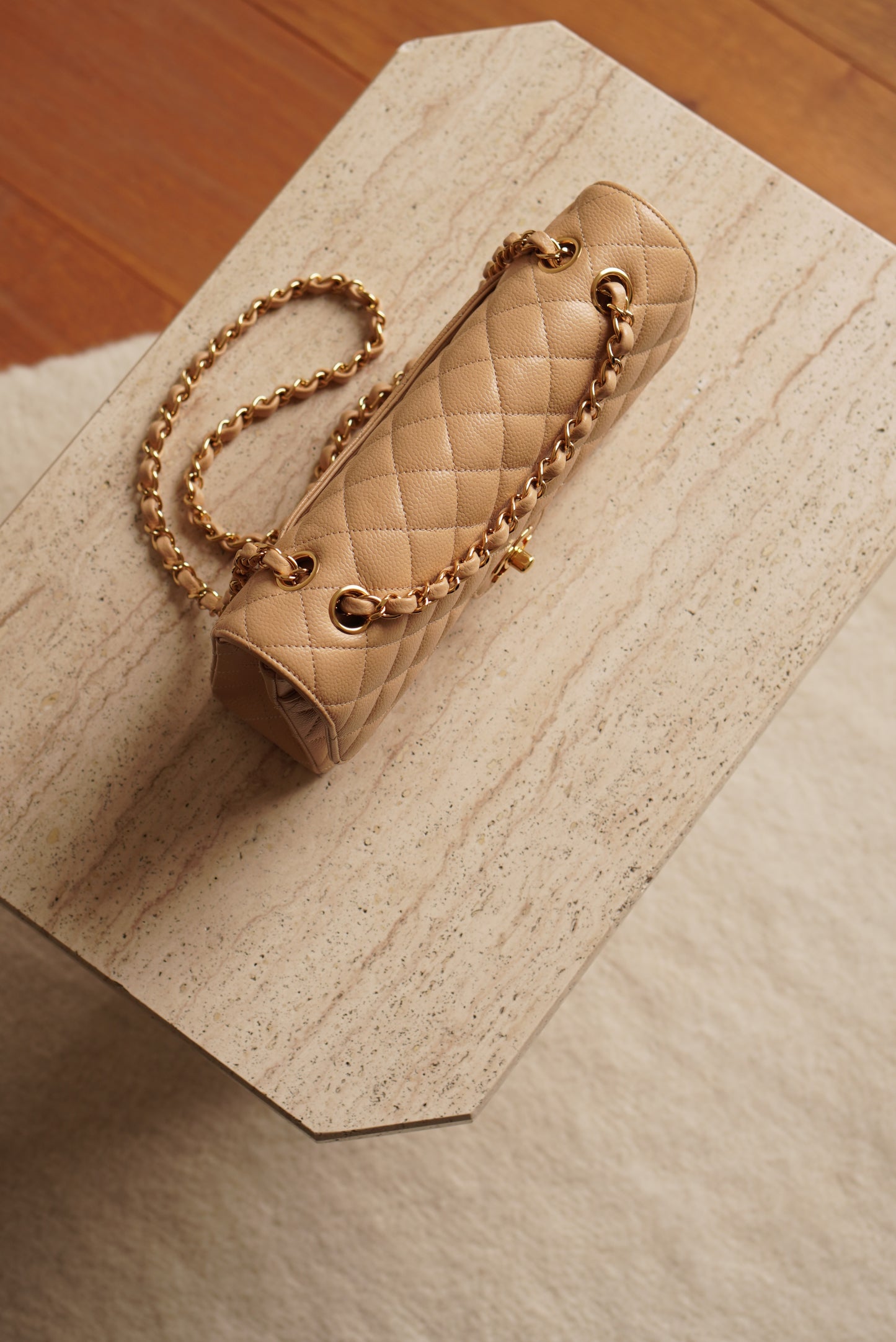 CHANEL CLASSIC MEDIUM DOUBLE FLAP | BEIGE