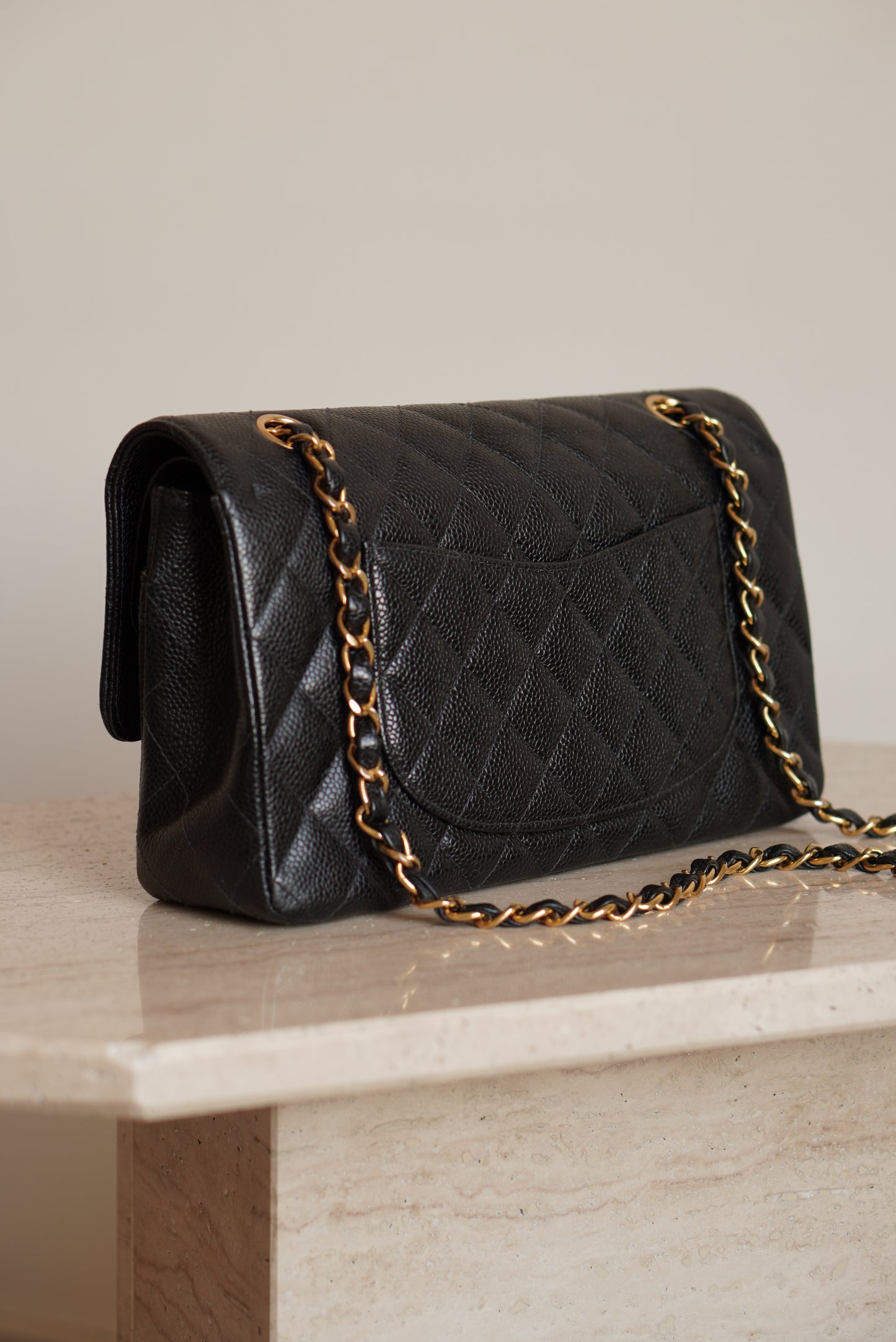 CHANEL CLASSIC MEDIUM DOUBLE FLAP