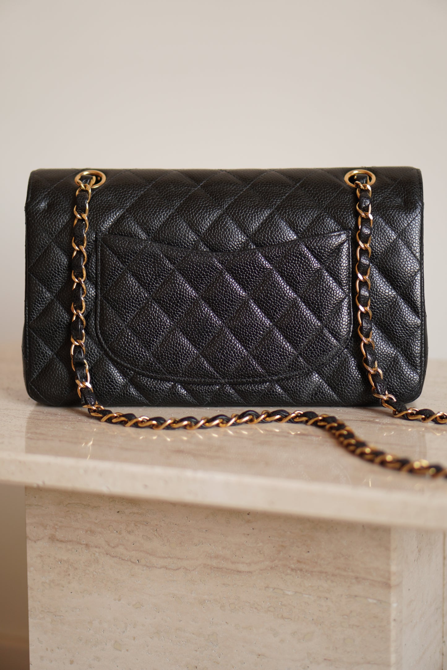 CHANEL CLASSIC MEDIUM DOUBLE FLAP