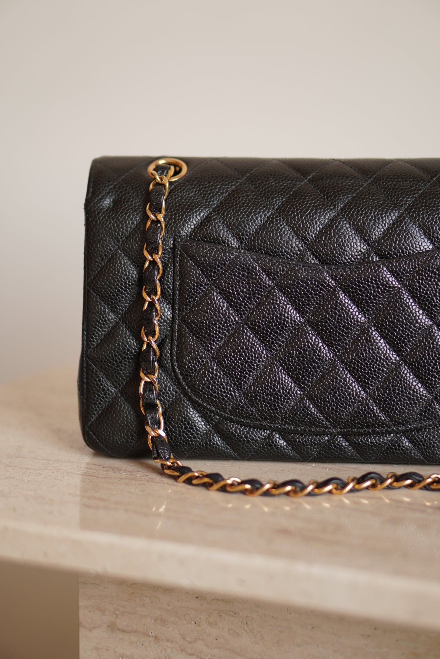CHANEL CLASSIC MEDIUM DOUBLE FLAP