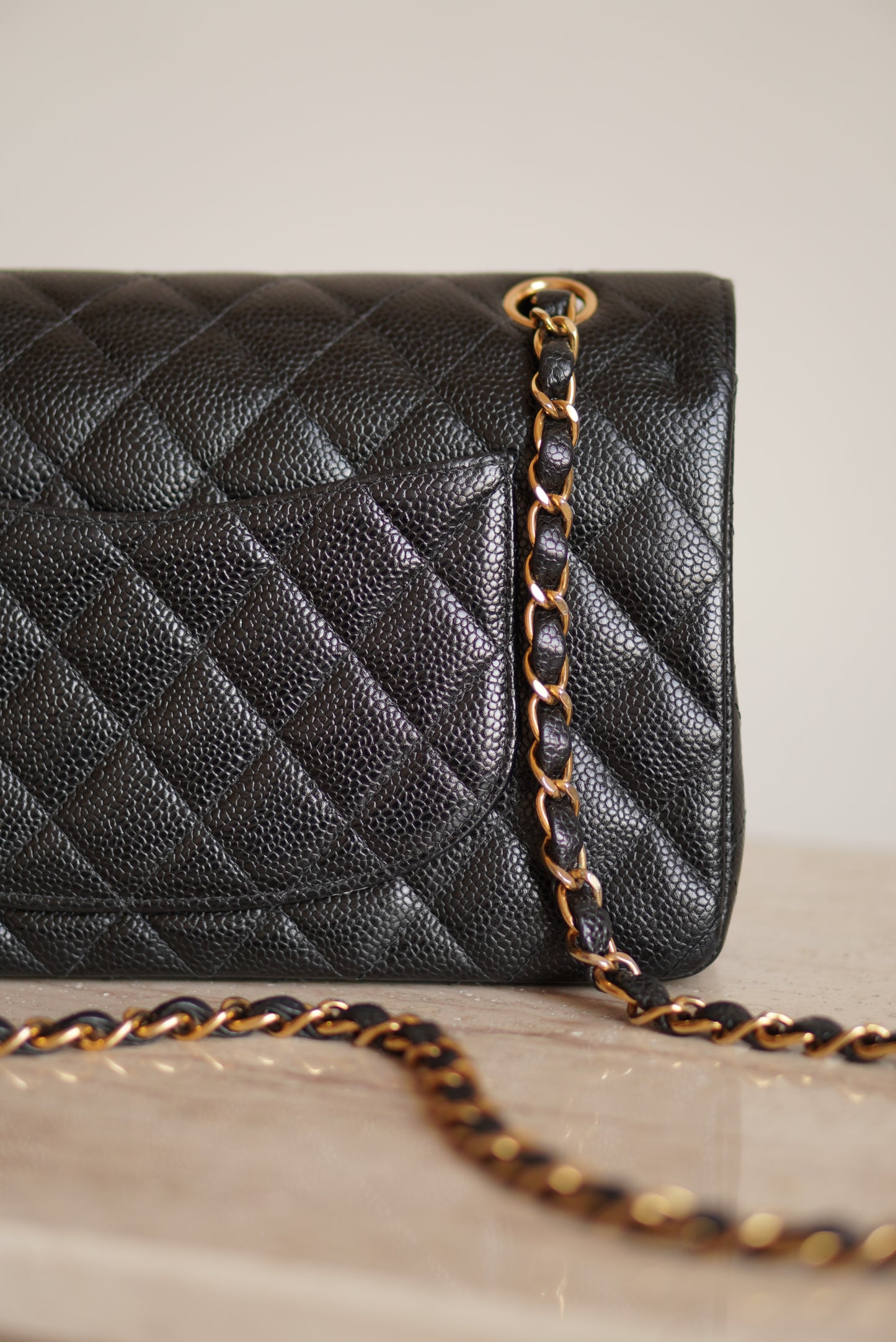 CHANEL CLASSIC MEDIUM DOUBLE FLAP