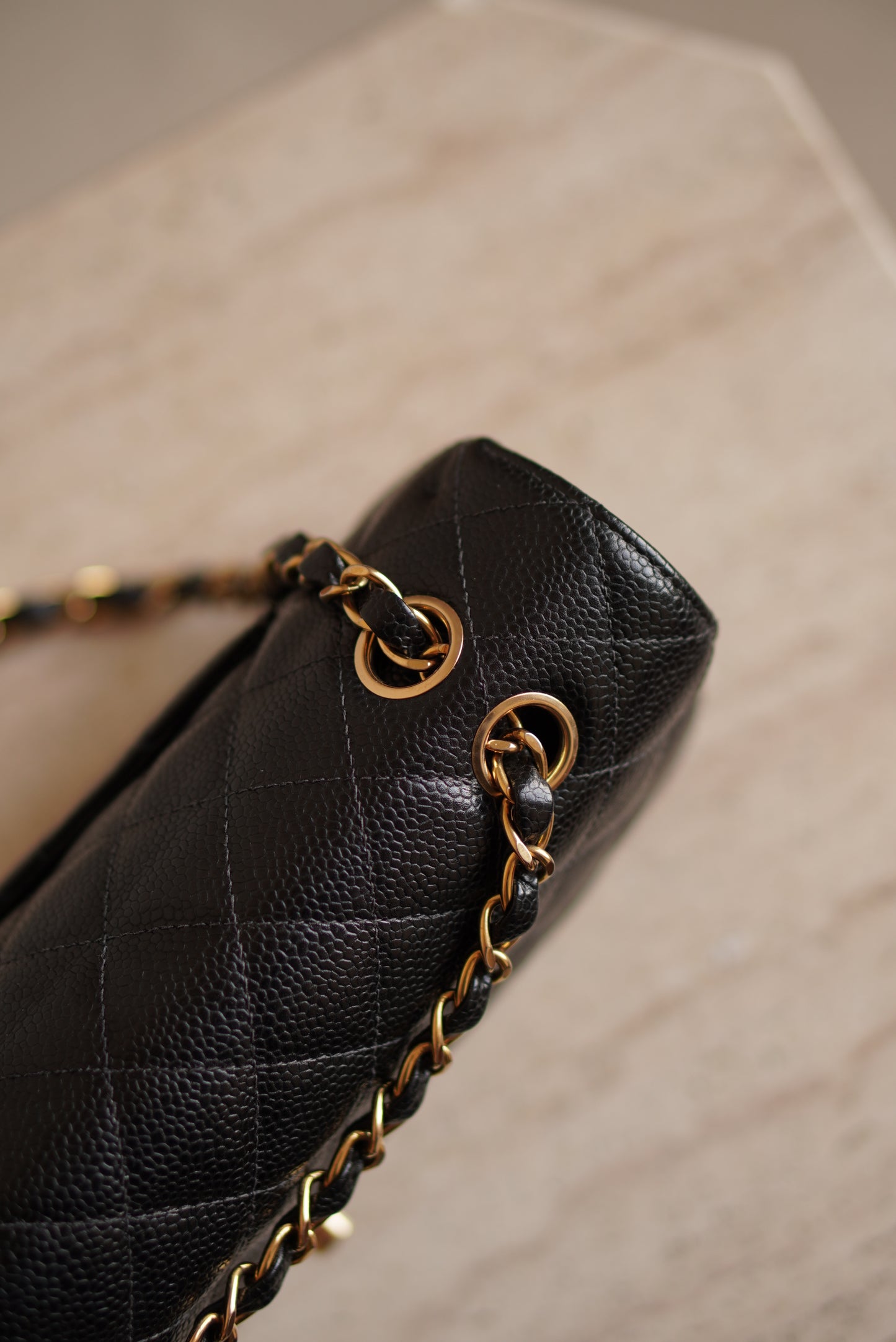 CHANEL CLASSIC MEDIUM DOUBLE FLAP