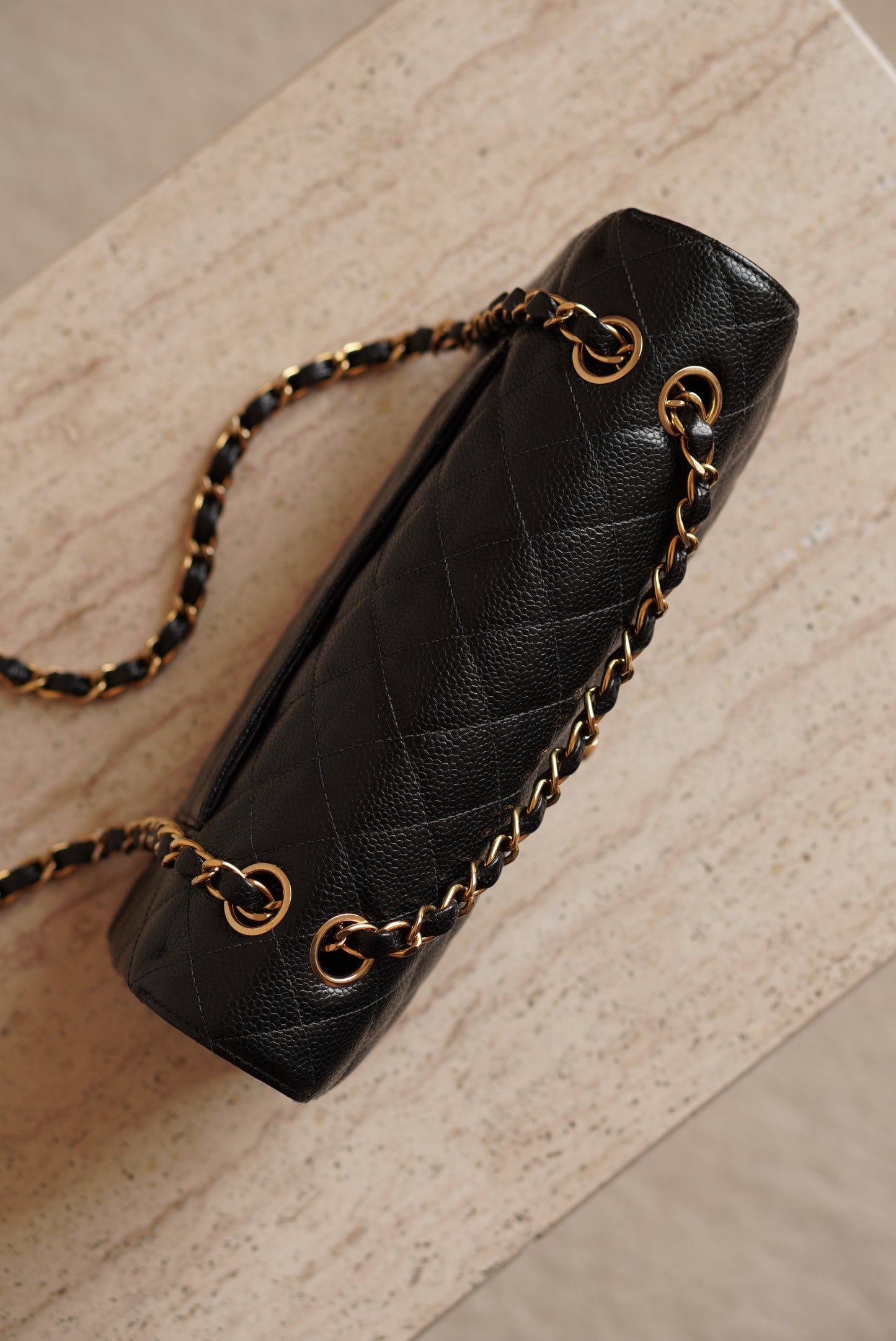 CHANEL CLASSIC MEDIUM DOUBLE FLAP