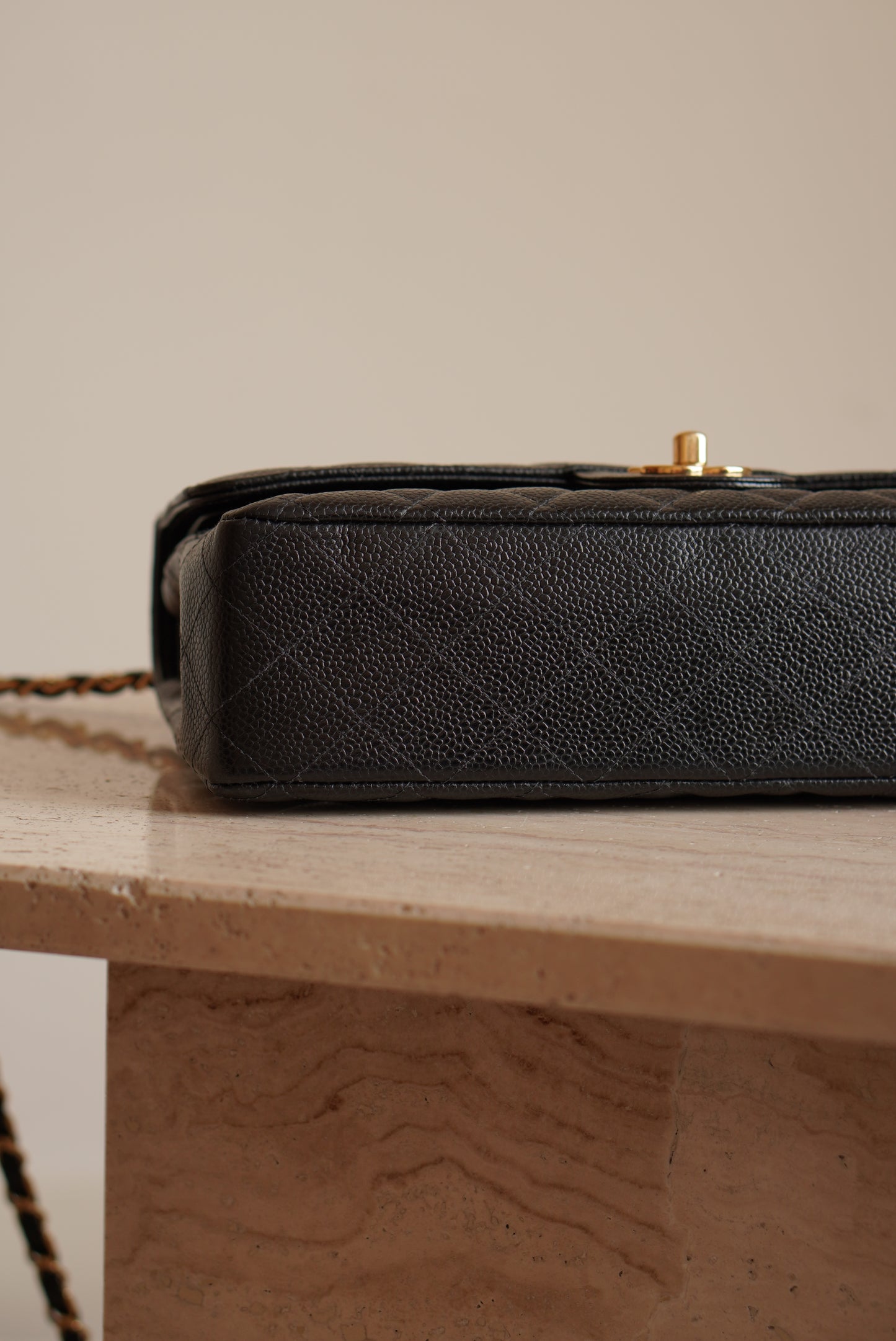 CHANEL CLASSIC MEDIUM DOUBLE FLAP