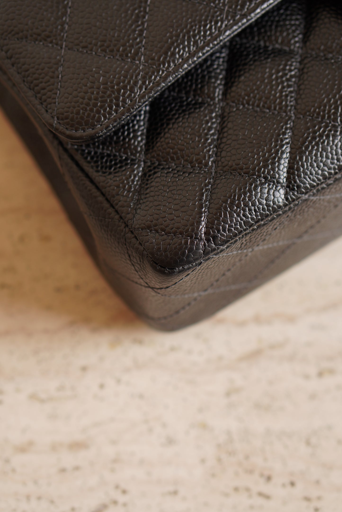 CHANEL CLASSIC MEDIUM DOUBLE FLAP