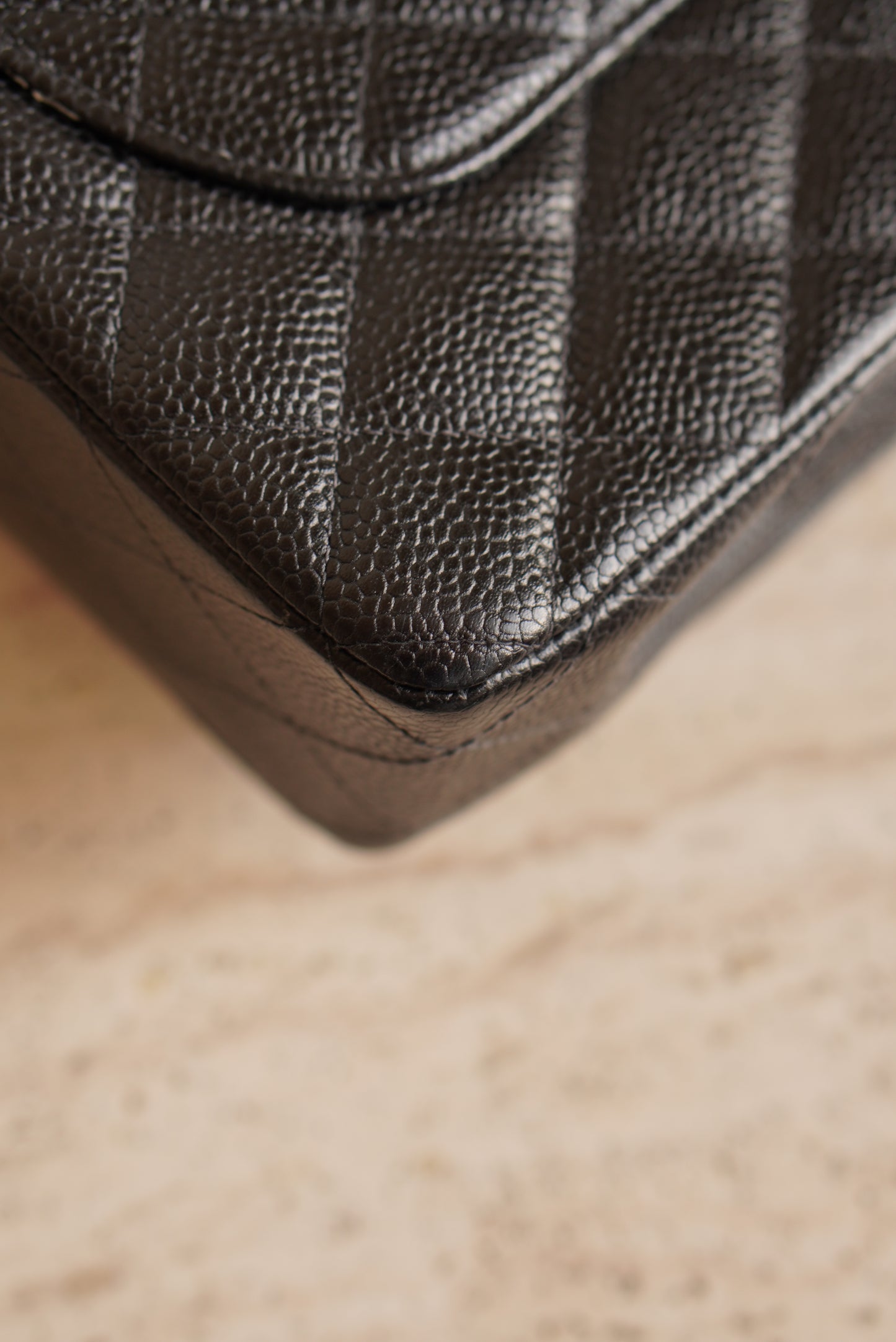 CHANEL CLASSIC MEDIUM DOUBLE FLAP