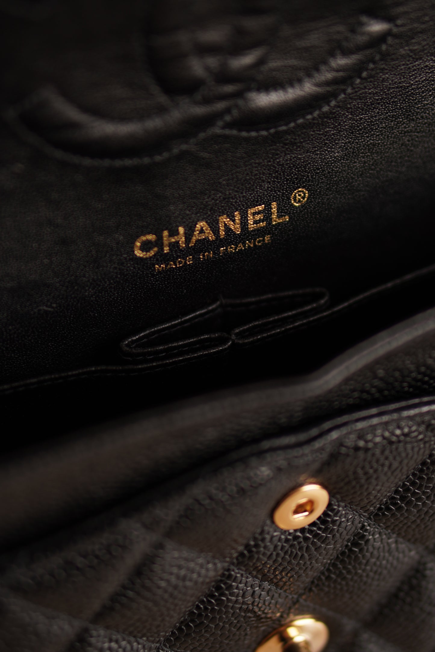 CHANEL CLASSIC MEDIUM DOUBLE FLAP