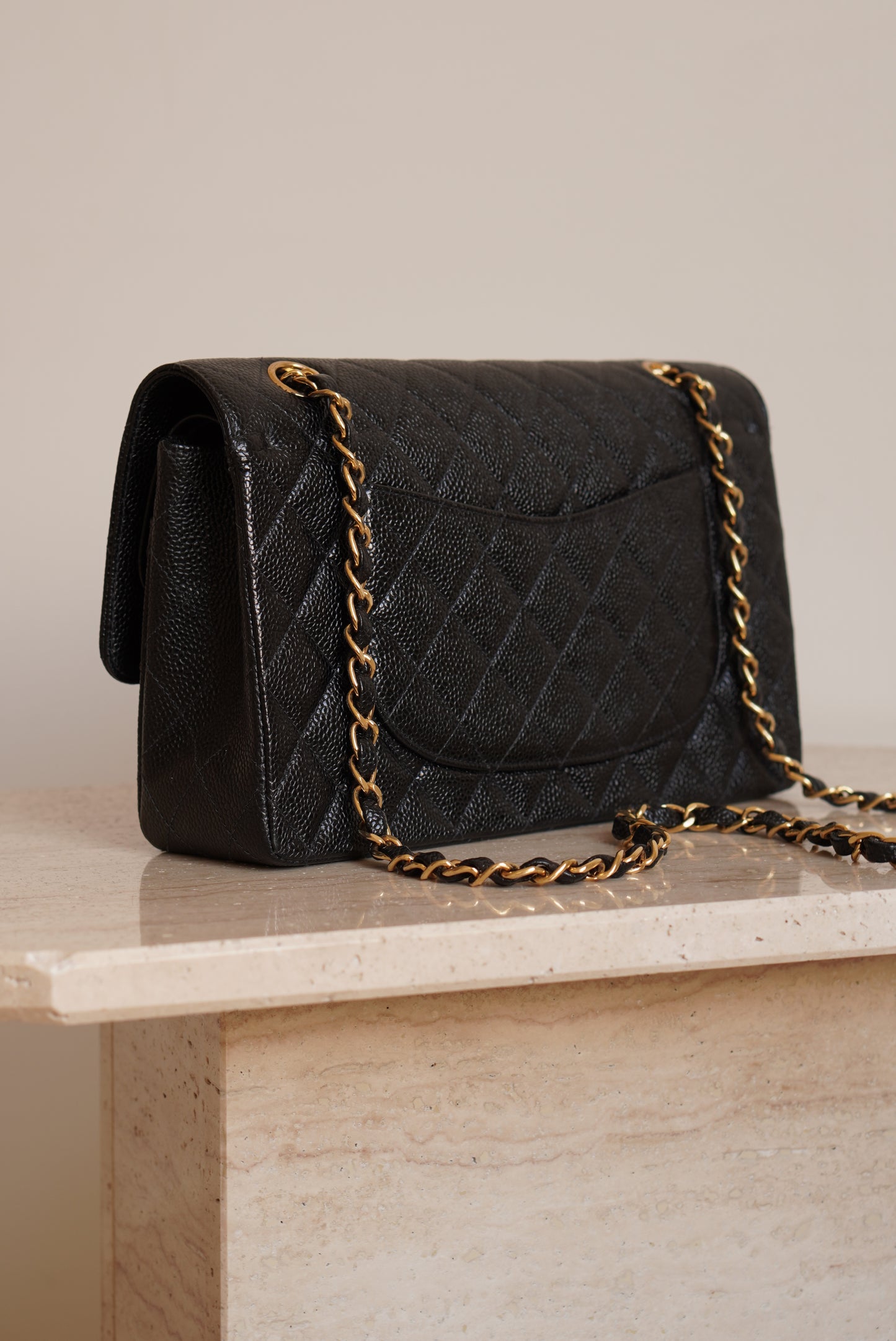 CHANEL CLASSIC MEDIUM DOUBLE FLAP | BLACK