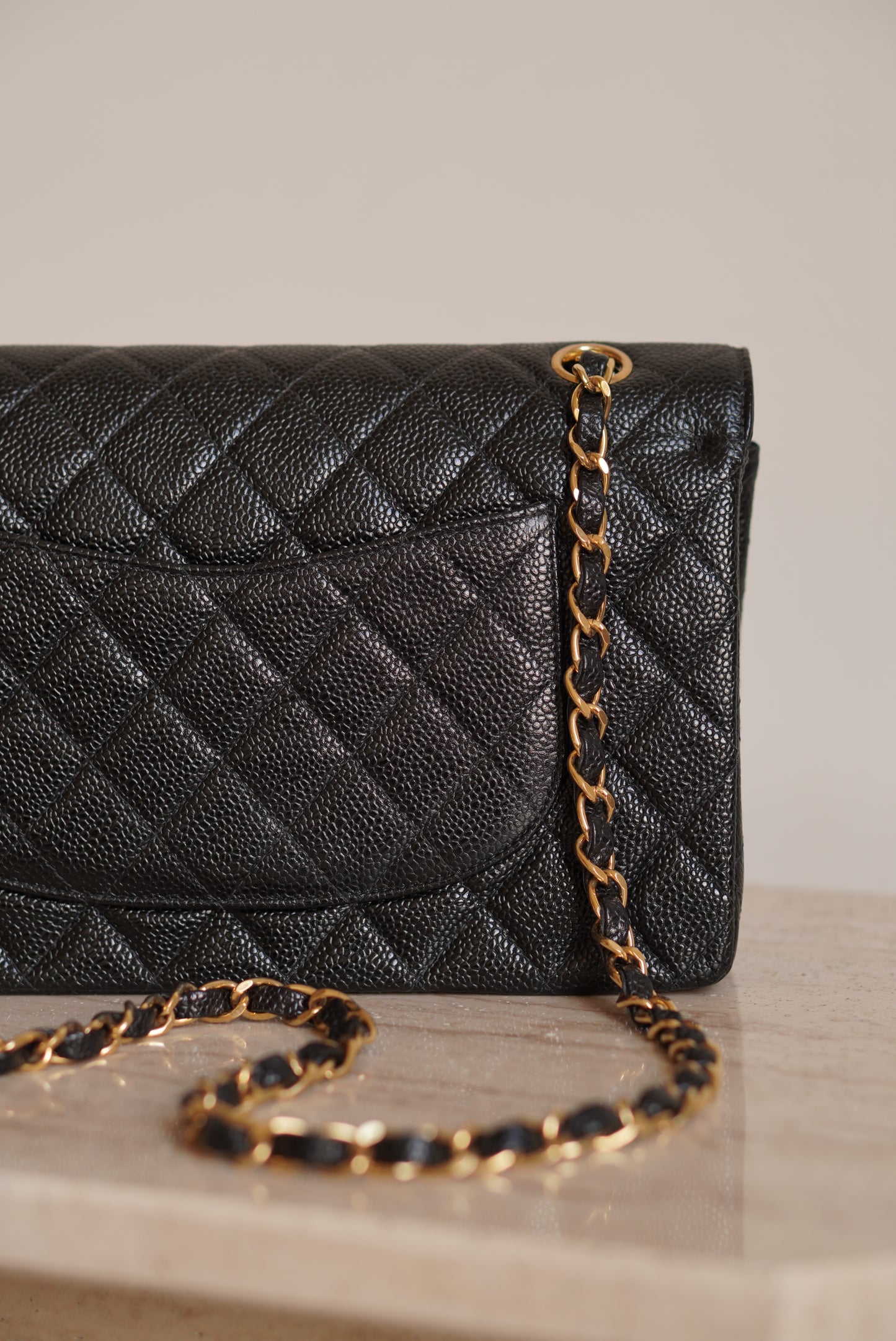 CHANEL CLASSIC MEDIUM DOUBLE FLAP | BLACK