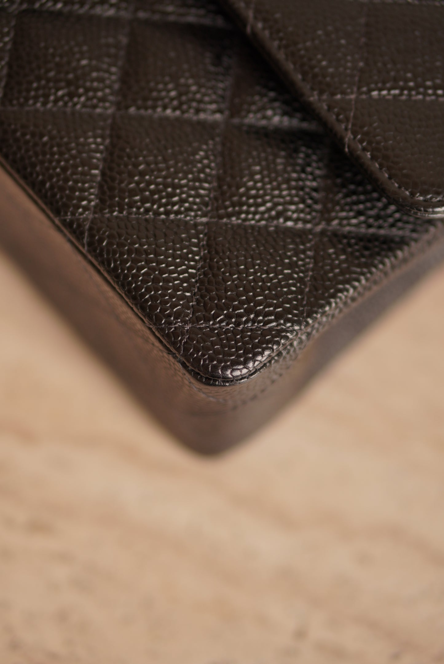 CHANEL CLASSIC MEDIUM DOUBLE FLAP | BLACK