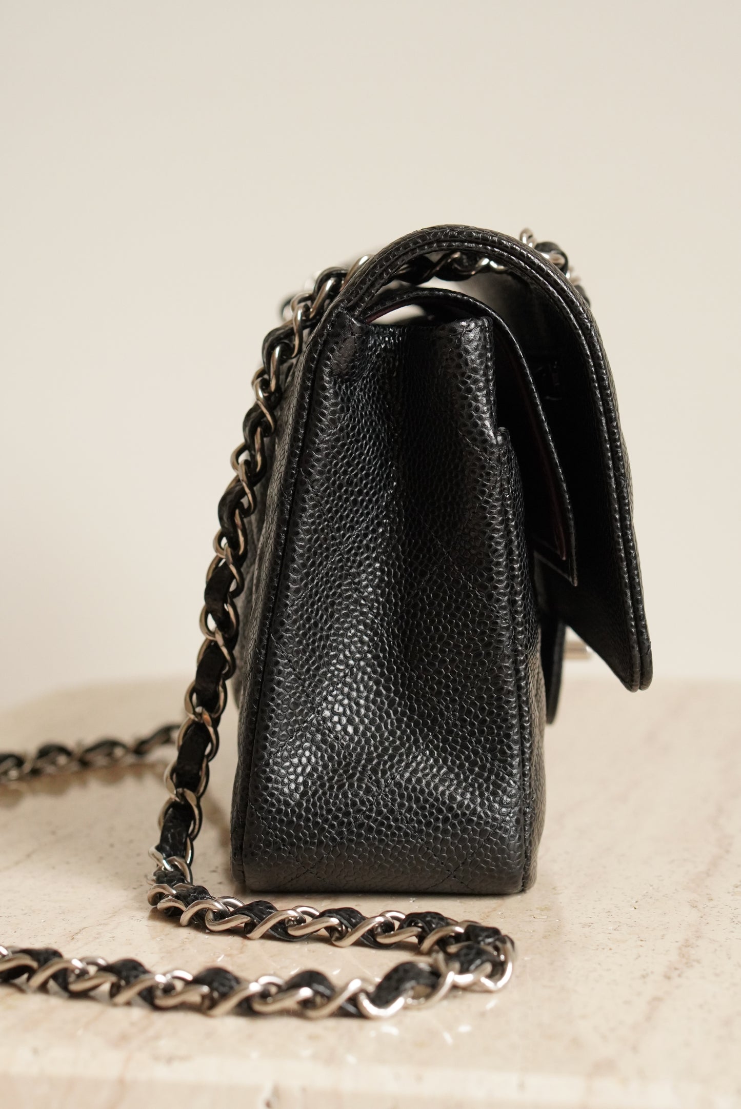 CHANEL CLASSIC MEDIUM DOUBLE FLAP | BLACK