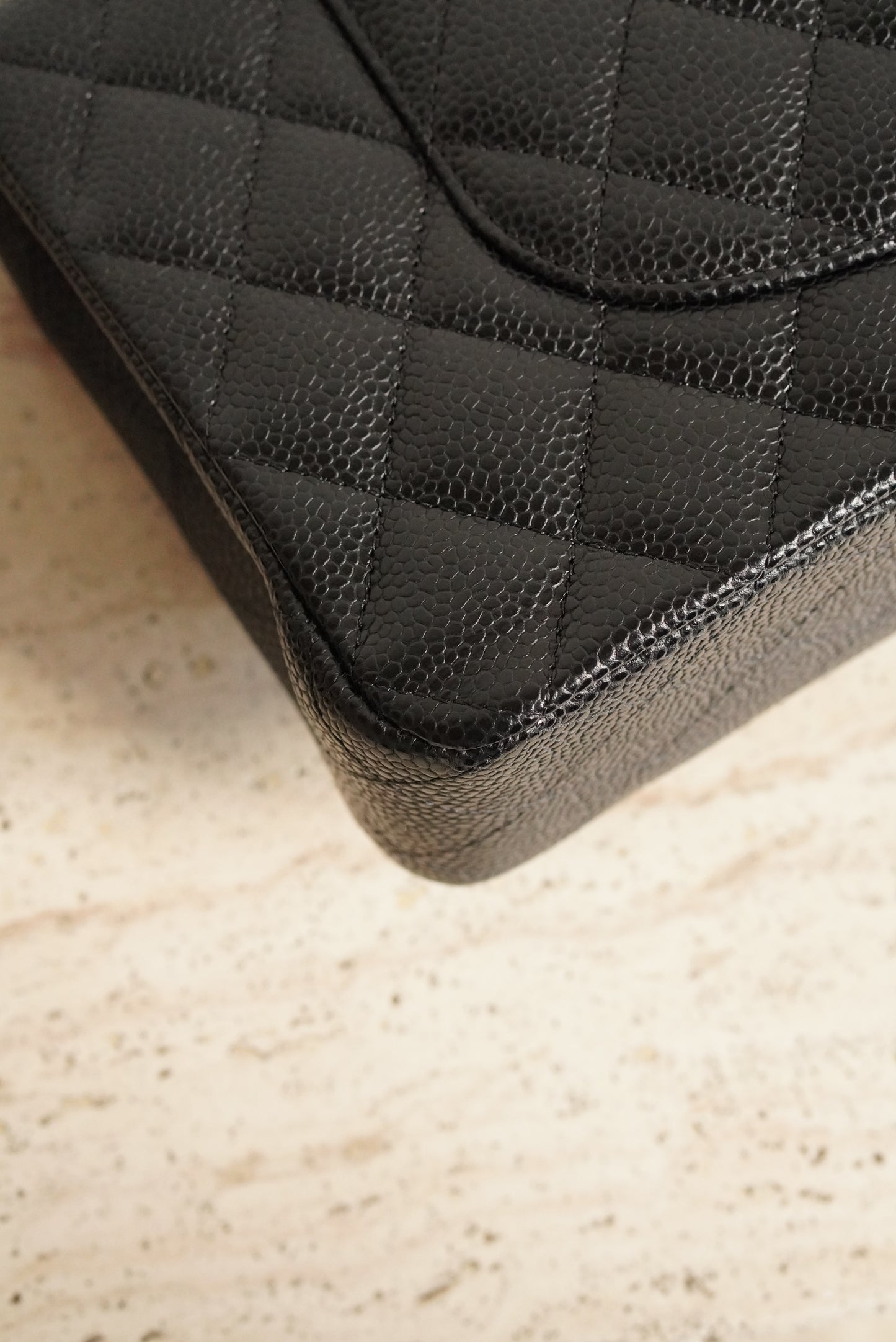 CHANEL CLASSIC MEDIUM DOUBLE FLAP | BLACK