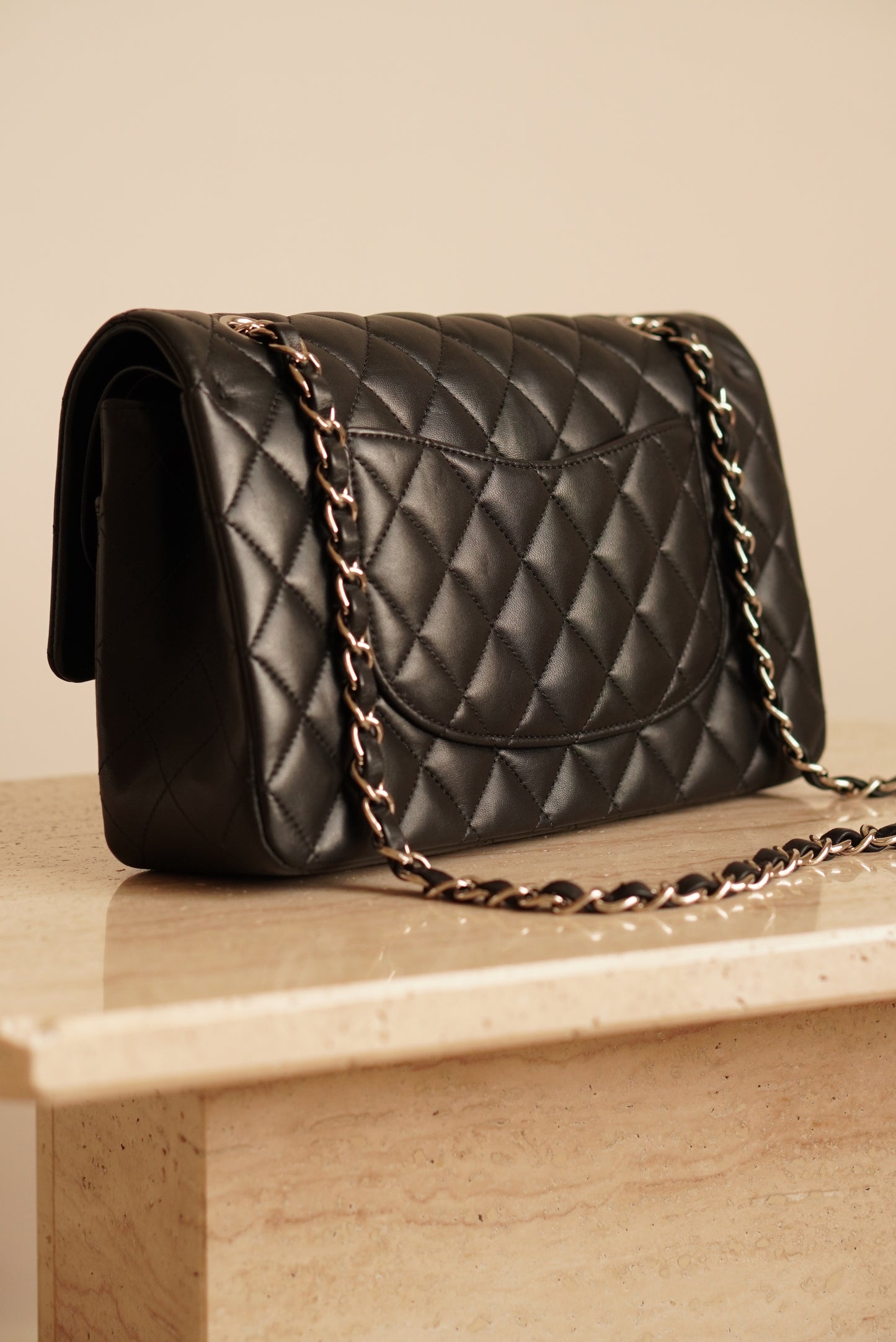 CHANEL CLASSIC MEDIUM DOUBLE FLAP | BLACK