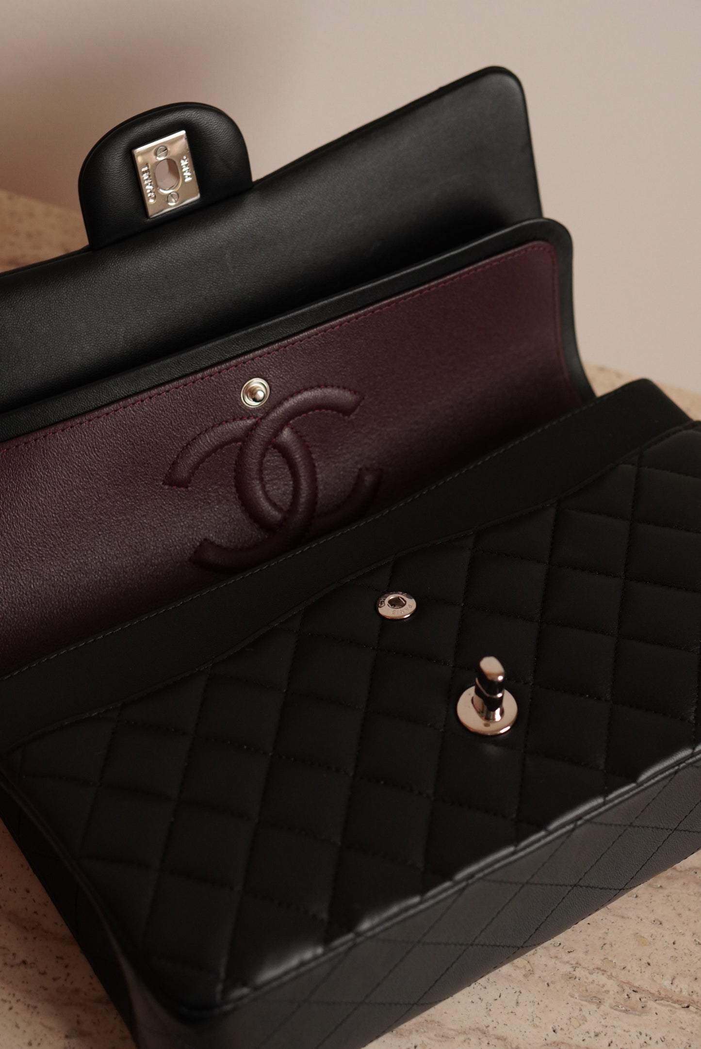 CHANEL CLASSIC MEDIUM DOUBLE FLAP | BLACK