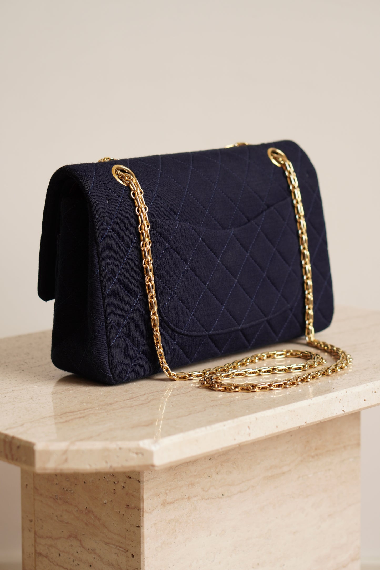 CHANEL CLASSIC MEDIUM DOUBLE FLAP | NAVY BLUE