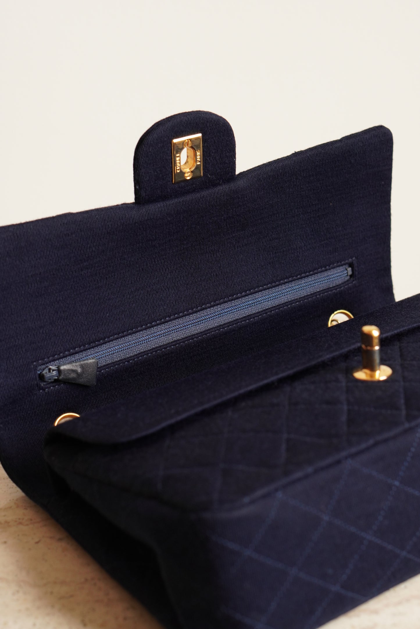 CHANEL CLASSIC MEDIUM DOUBLE FLAP | NAVY BLUE