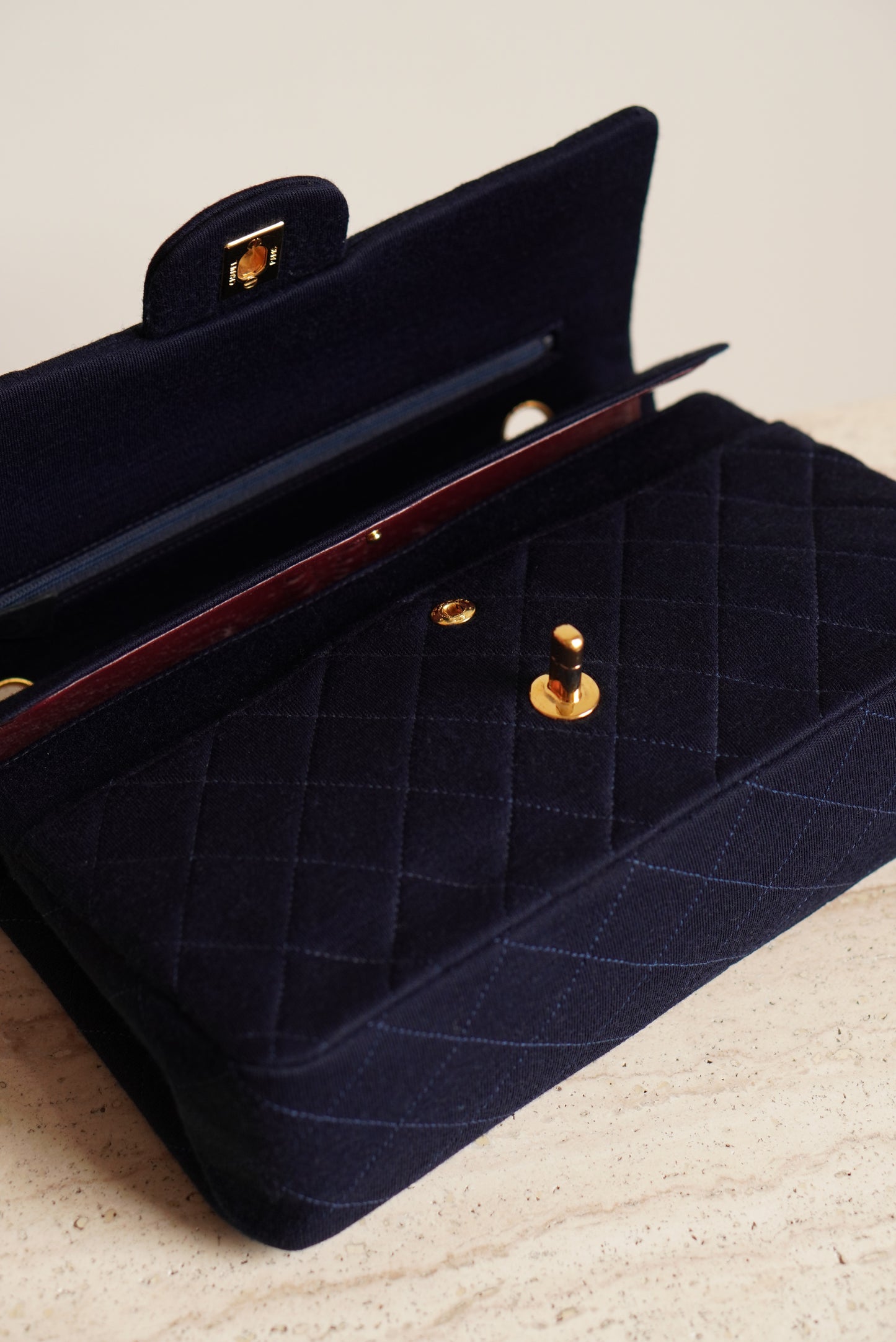 CHANEL CLASSIC MEDIUM DOUBLE FLAP | NAVY BLUE
