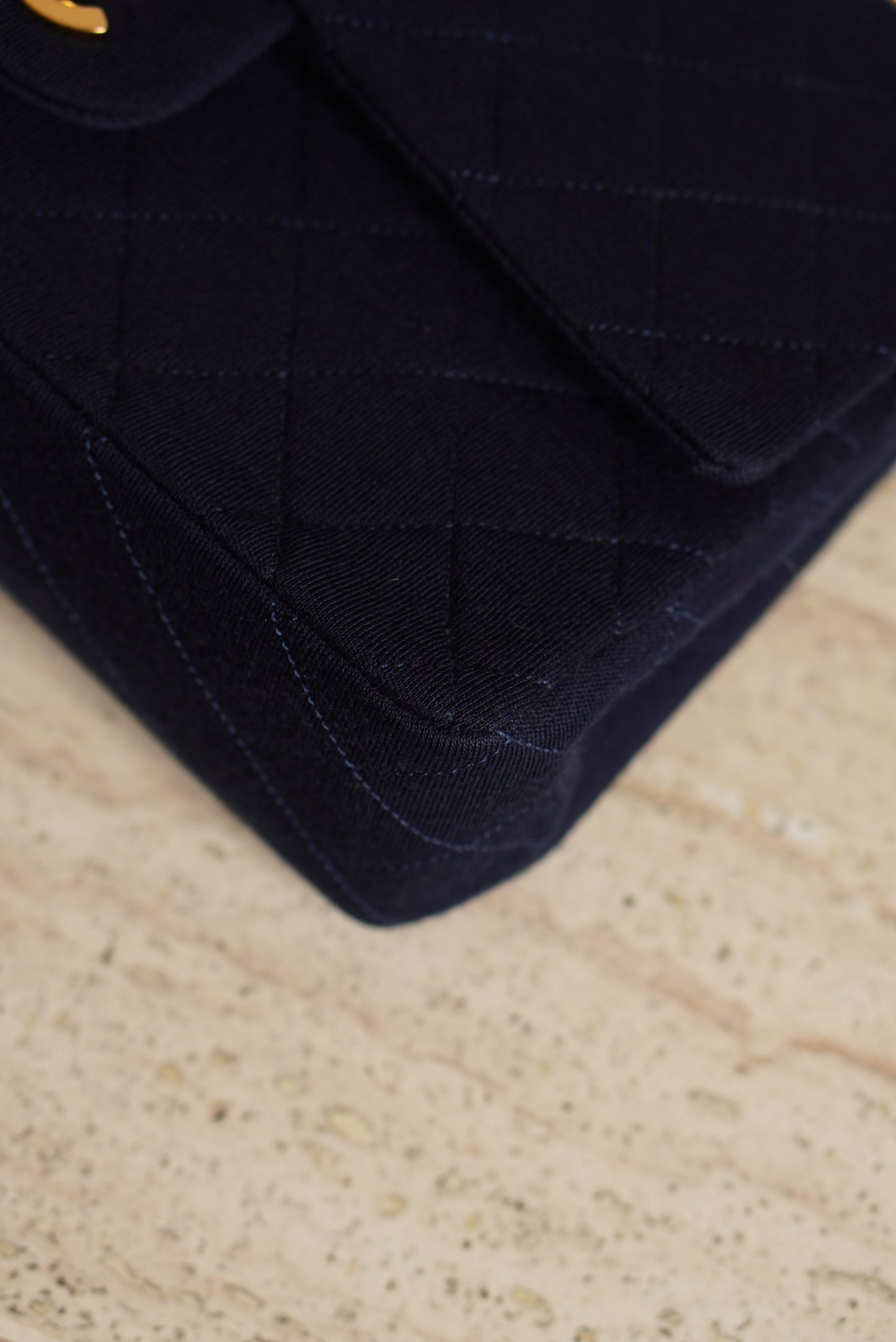 CHANEL CLASSIC MEDIUM DOUBLE FLAP | NAVY BLUE
