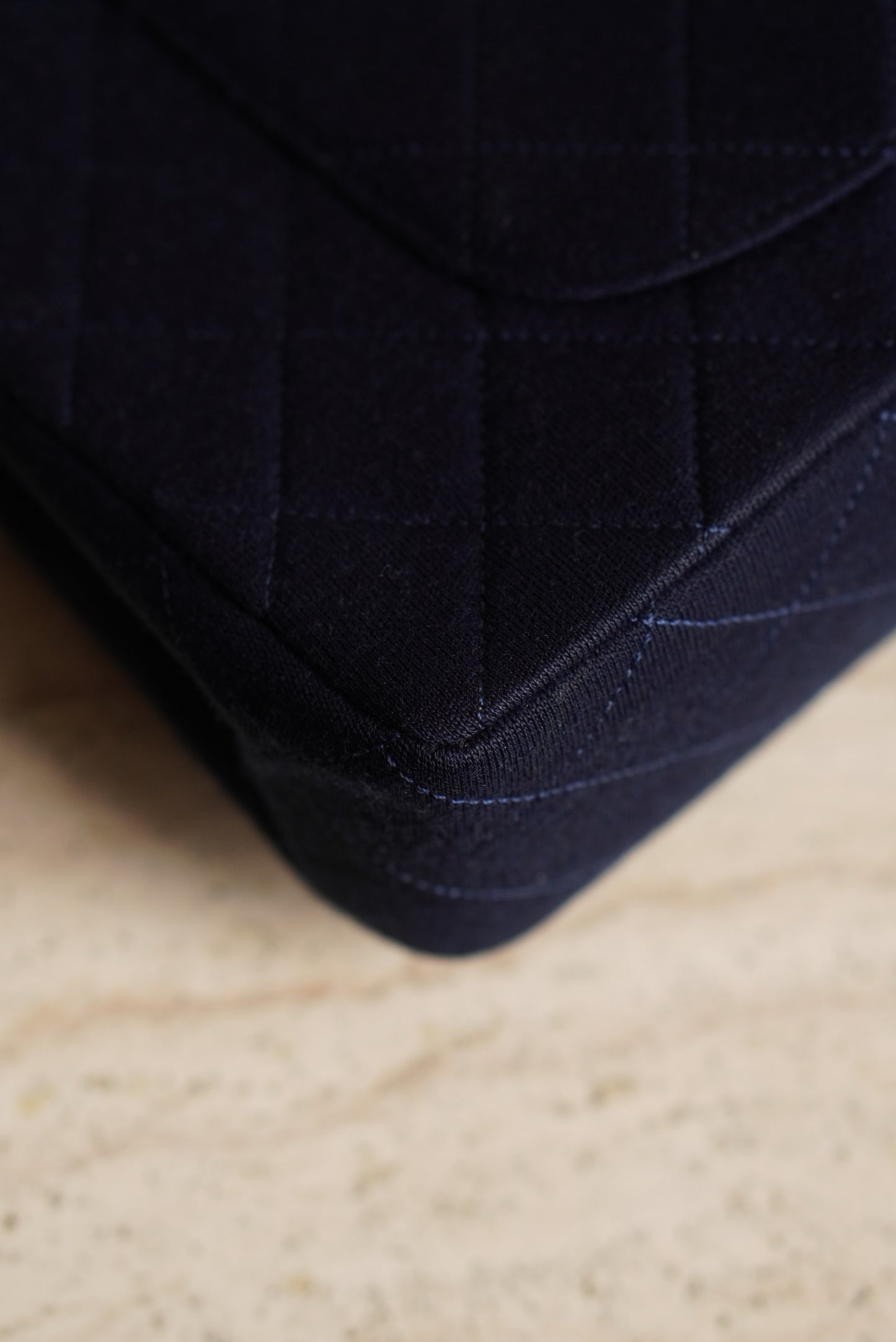 CHANEL CLASSIC MEDIUM DOUBLE FLAP | NAVY BLUE