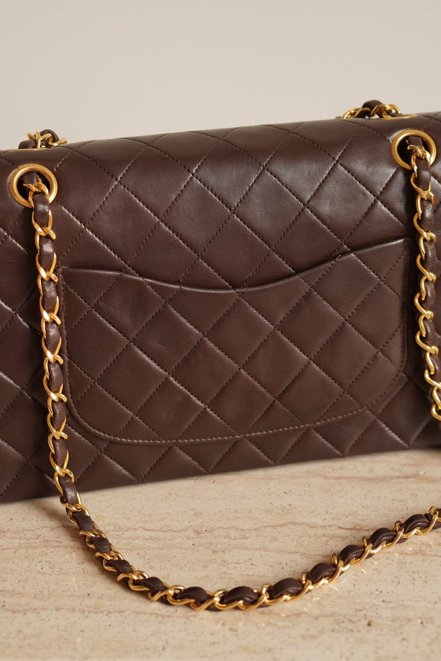 CHANEL CLASSIC MEDIUM DOUBLE FLAP | BROWN