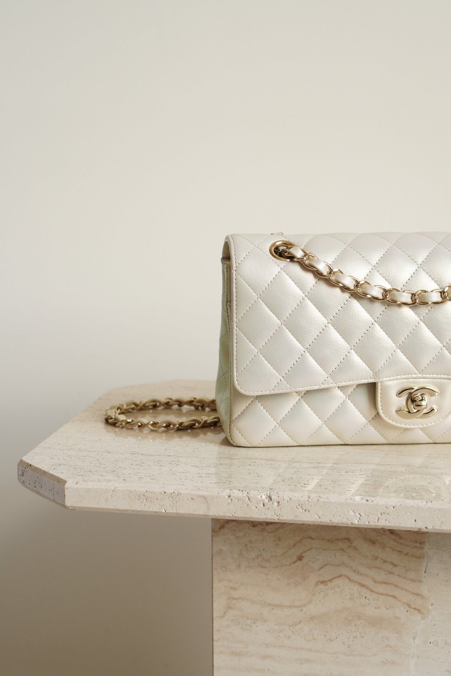 CHANEL CLASSIC MEDIUM DOUBLE FLAP | IRIDESCENT IVORY